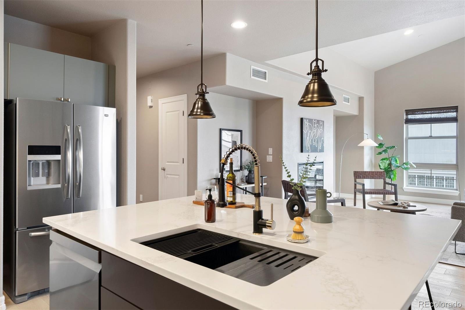 89 Rampart Way Unit: 504
