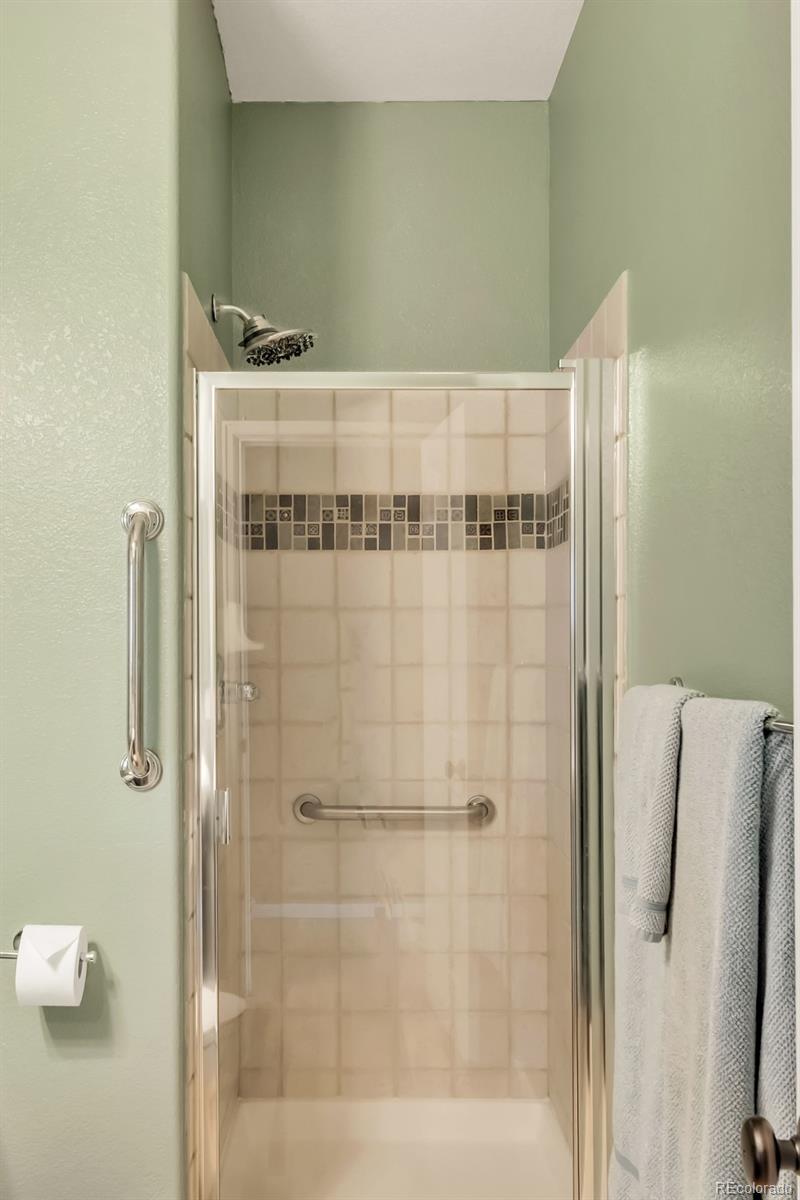 10253 Bentwood Circle