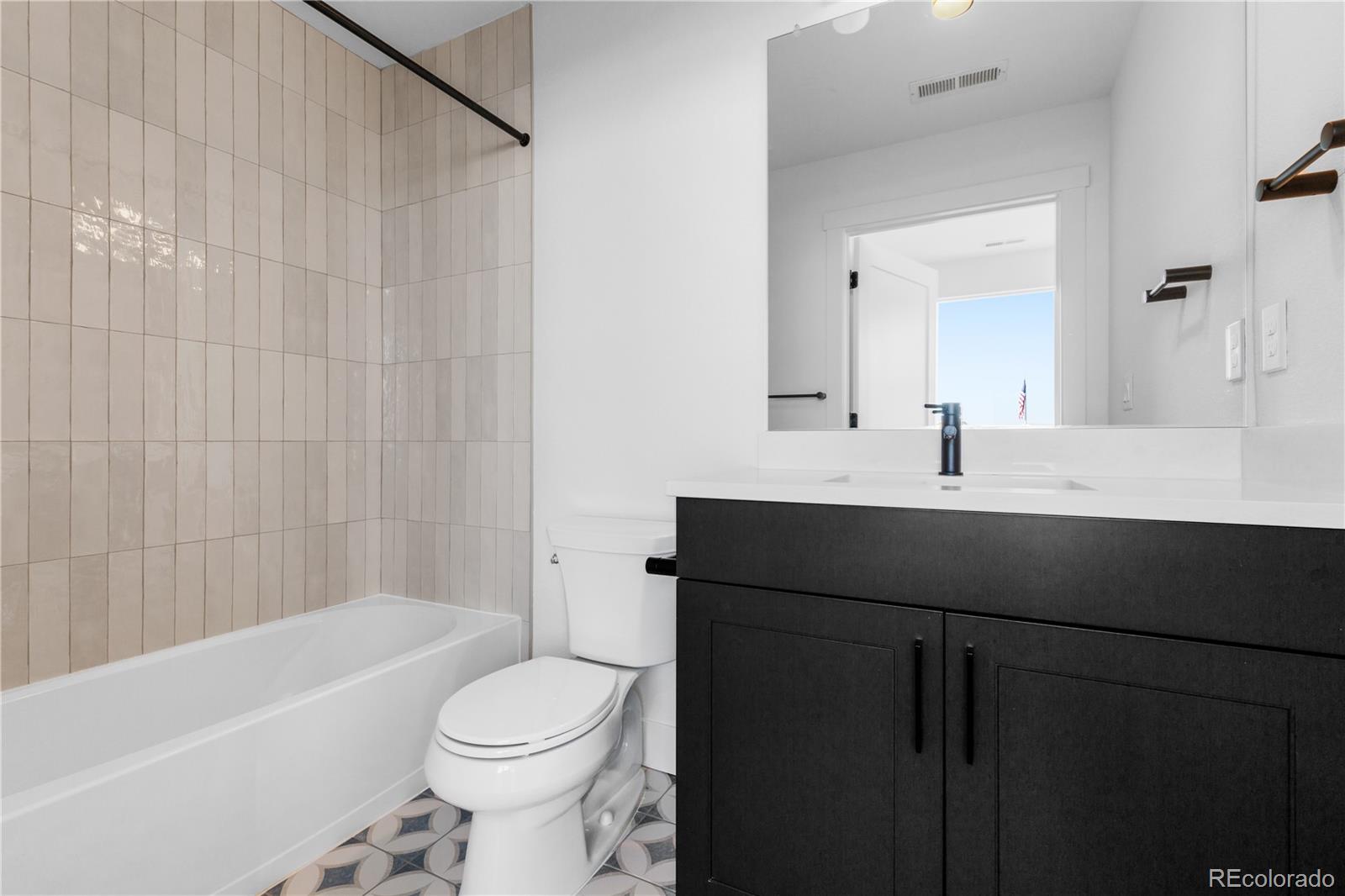 14245 Currant Street