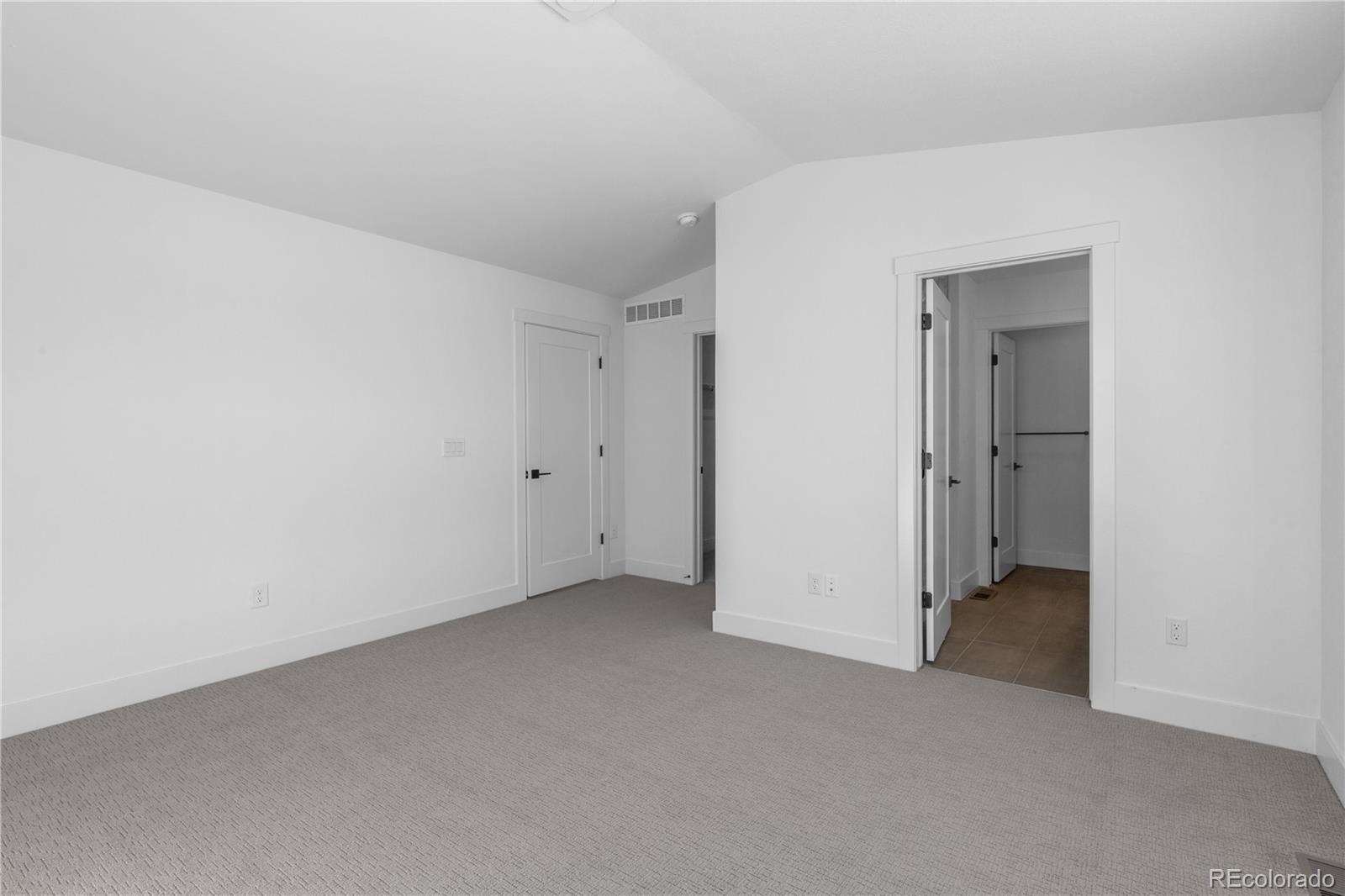 14245 Currant Street