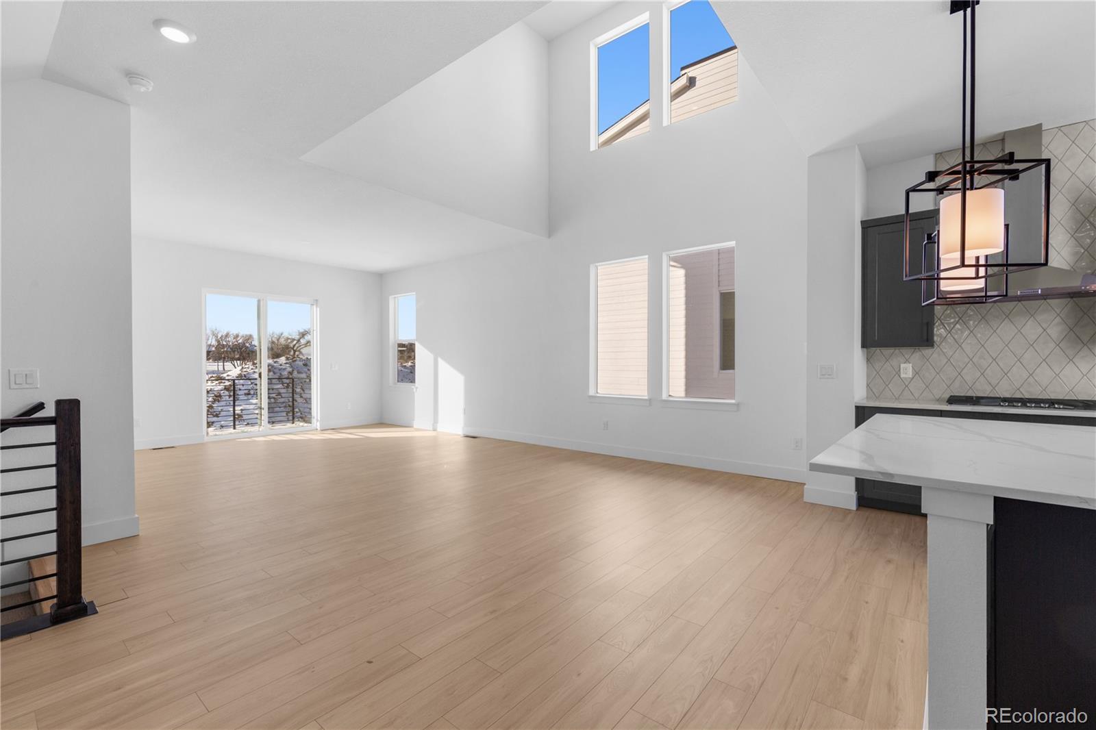 14245 Currant Street