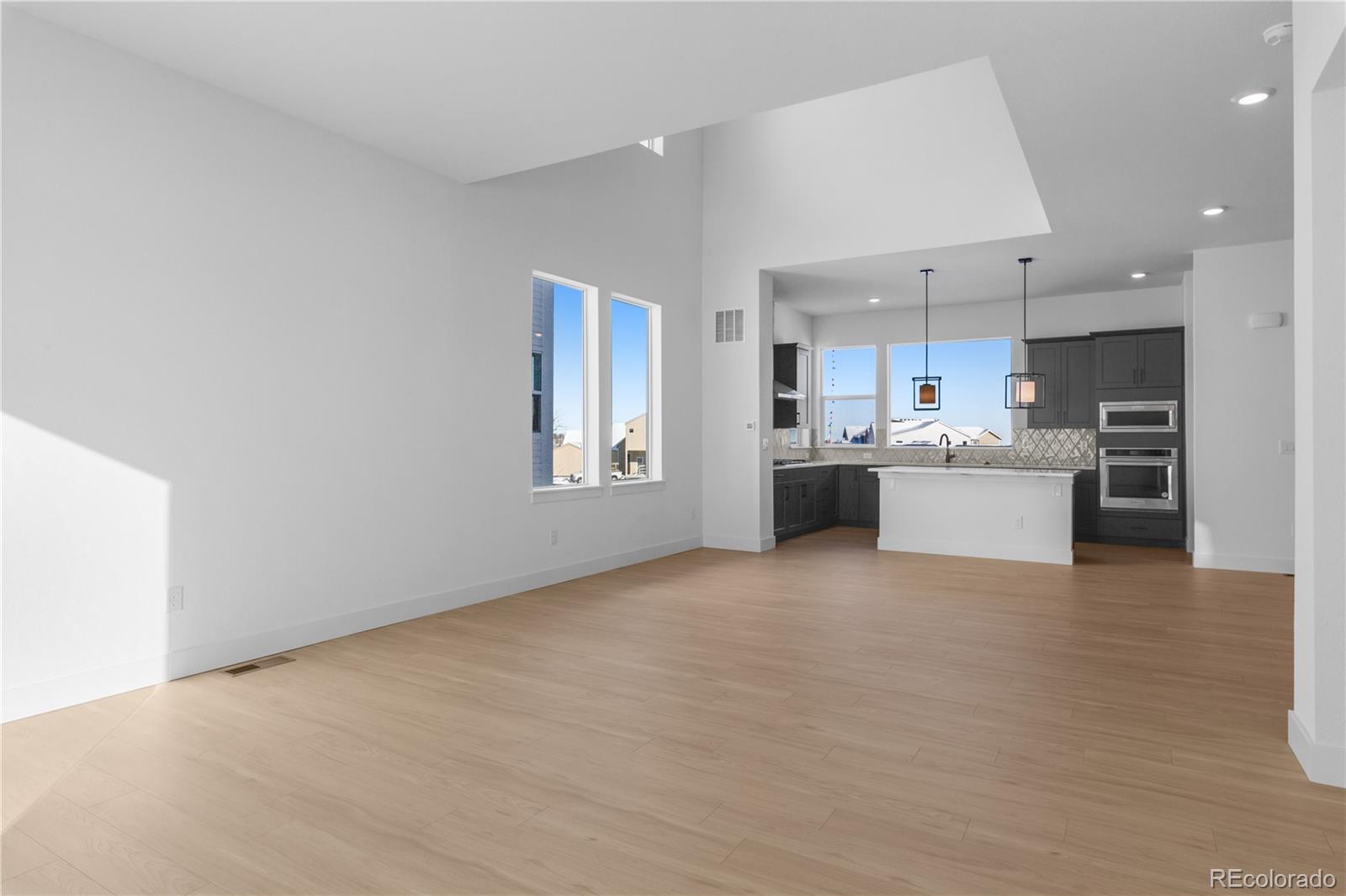 14245 Currant Street