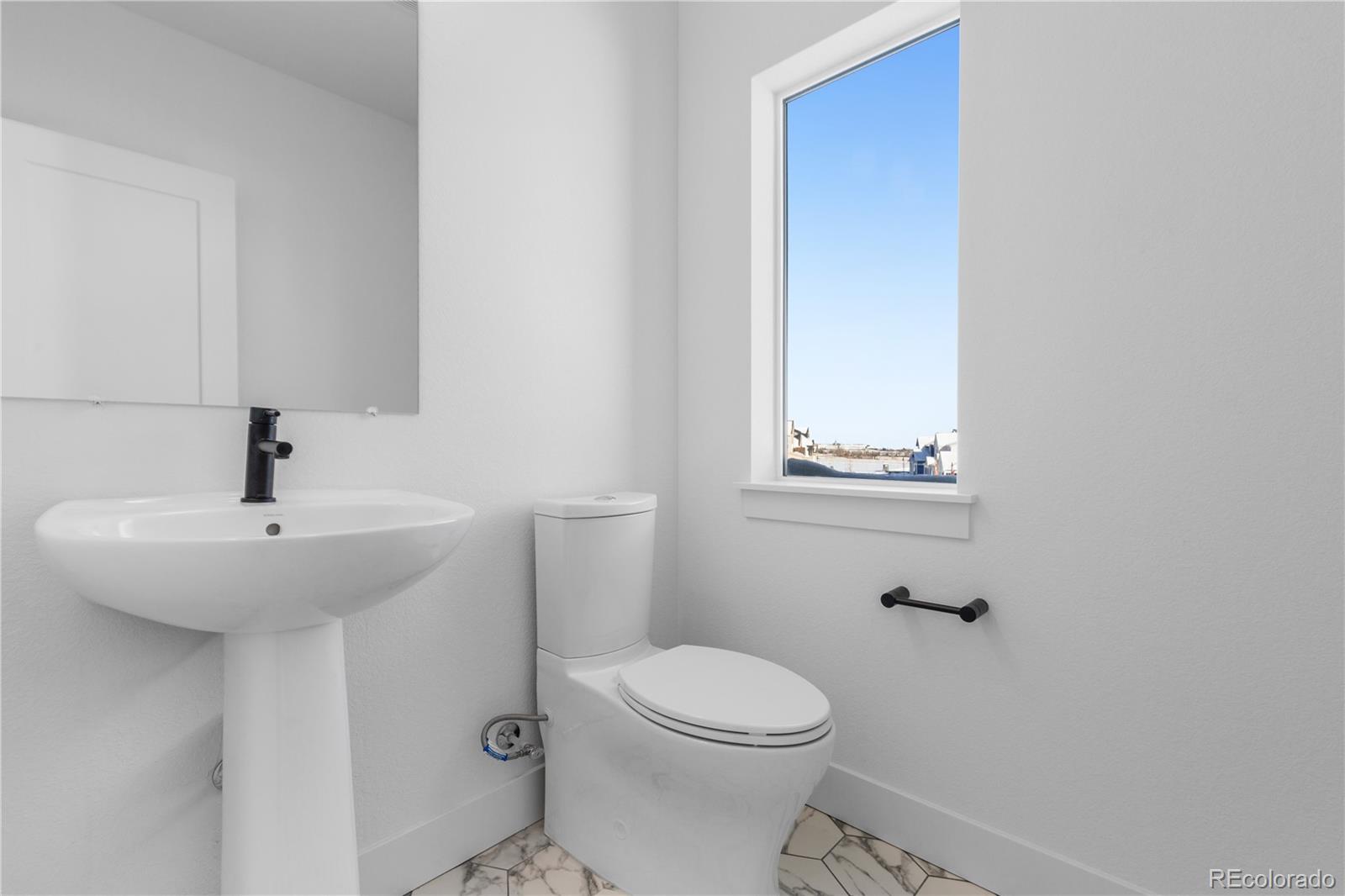 14245 Currant Street