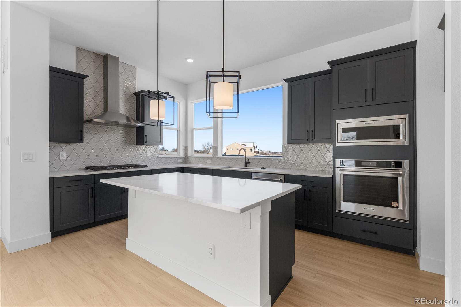 14245 Currant Street