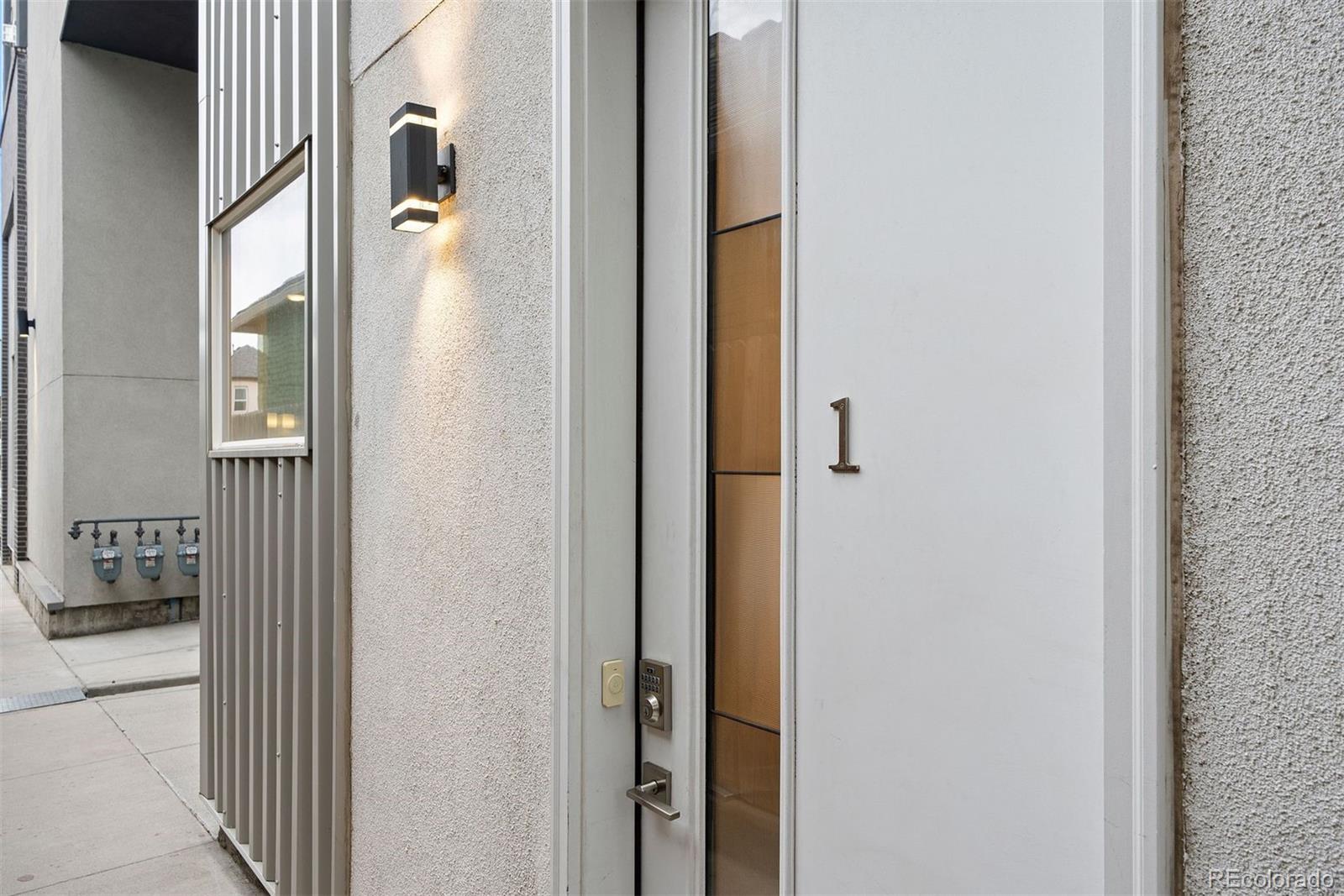2831 W 25th Avenue Unit: 1
