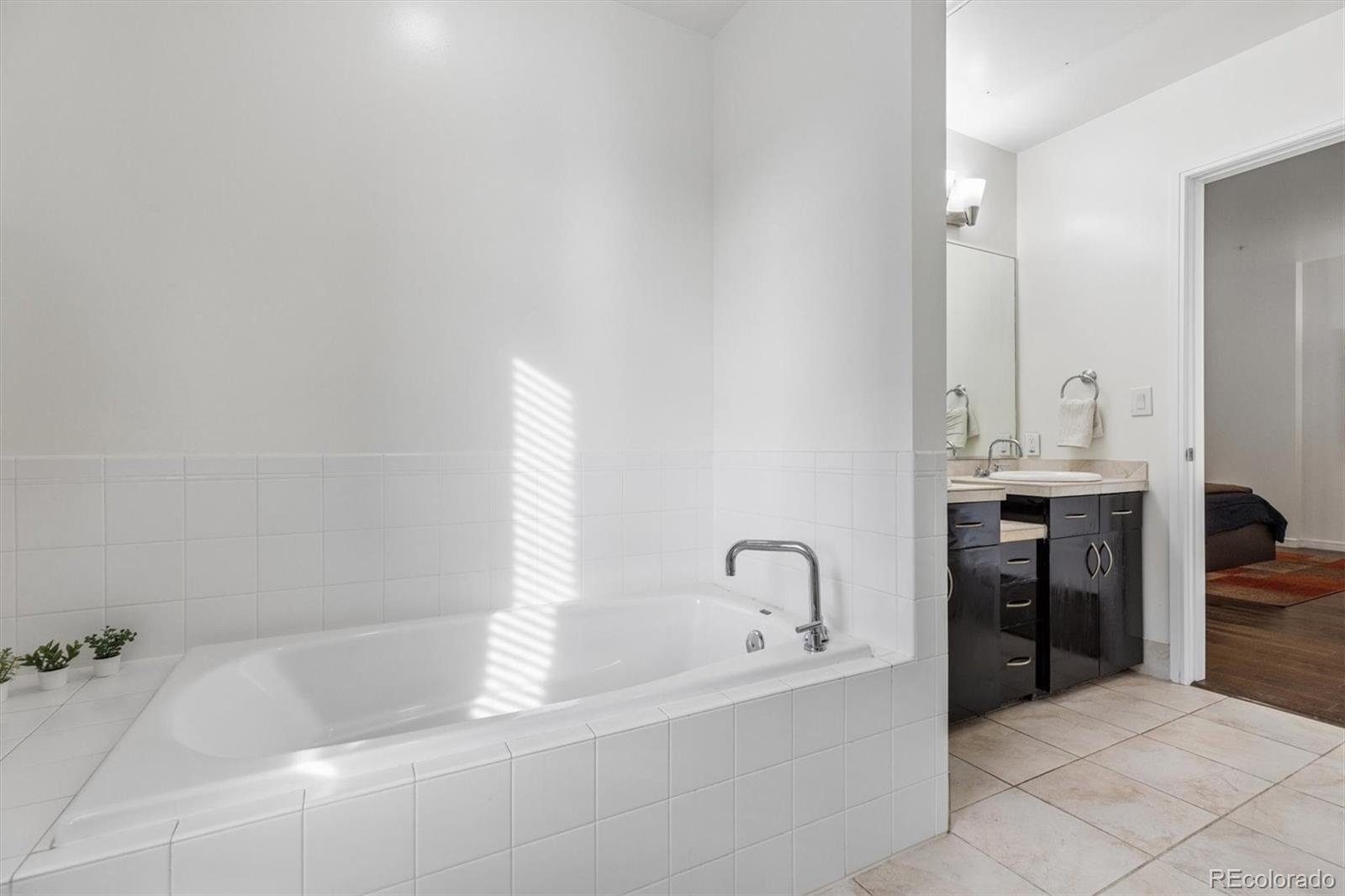 2958 Syracuse Street Unit: 317