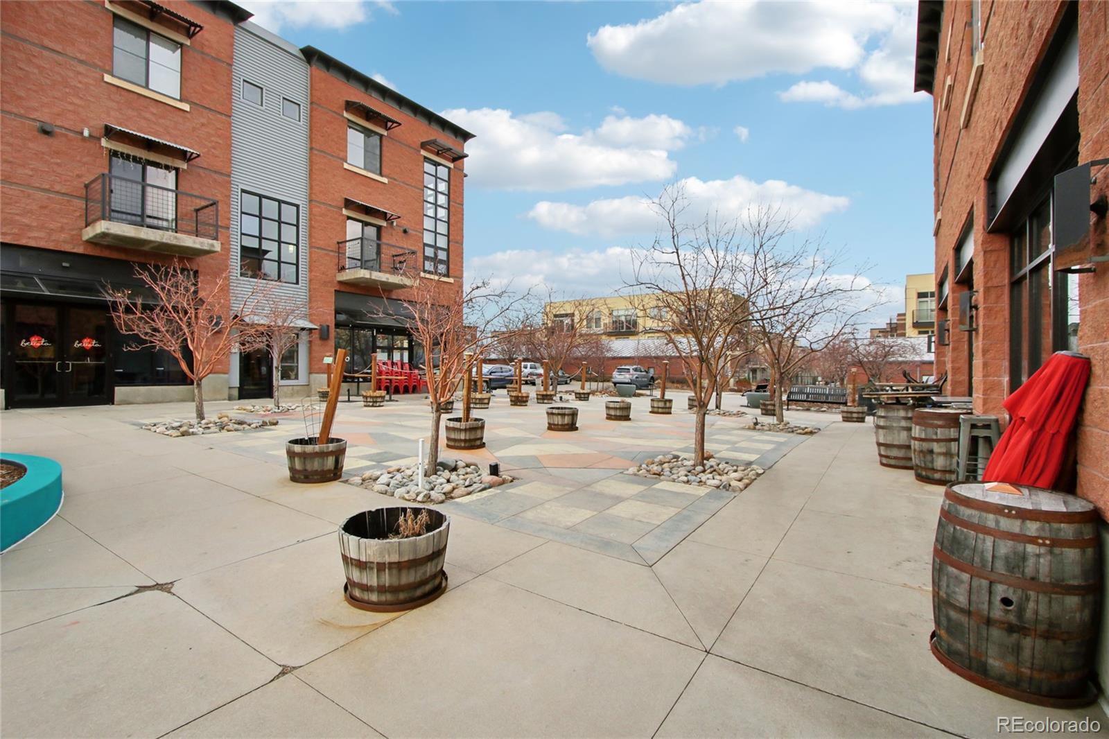 4520 Broadway Street Unit: 208