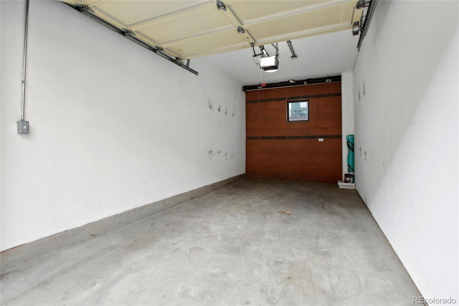 4520 Broadway Street Unit: 208