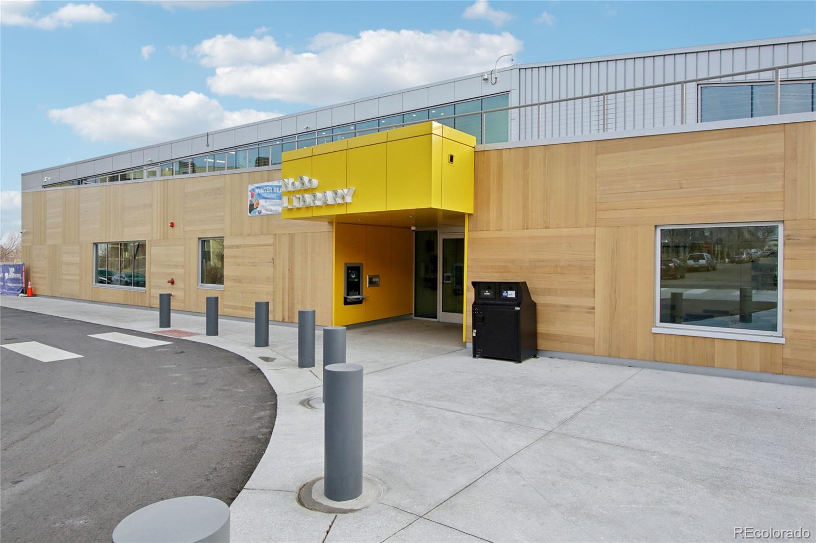 4520 Broadway Street Unit: 208