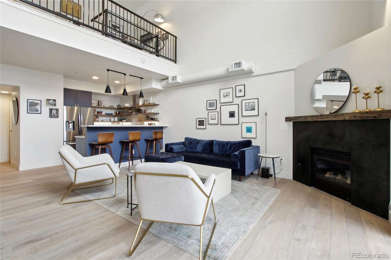 4520 Broadway Street Unit: 208