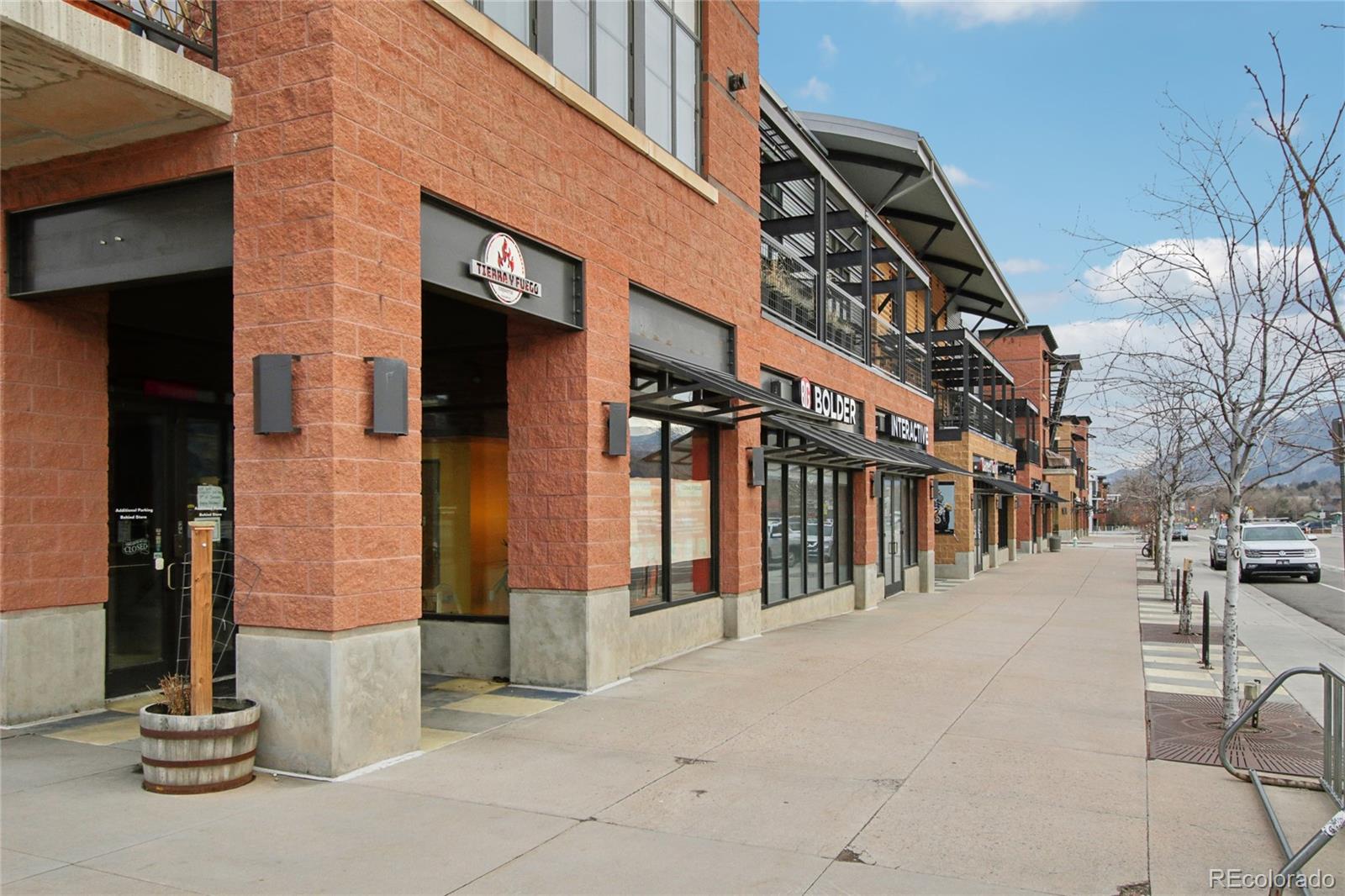 4520 Broadway Street Unit: 208