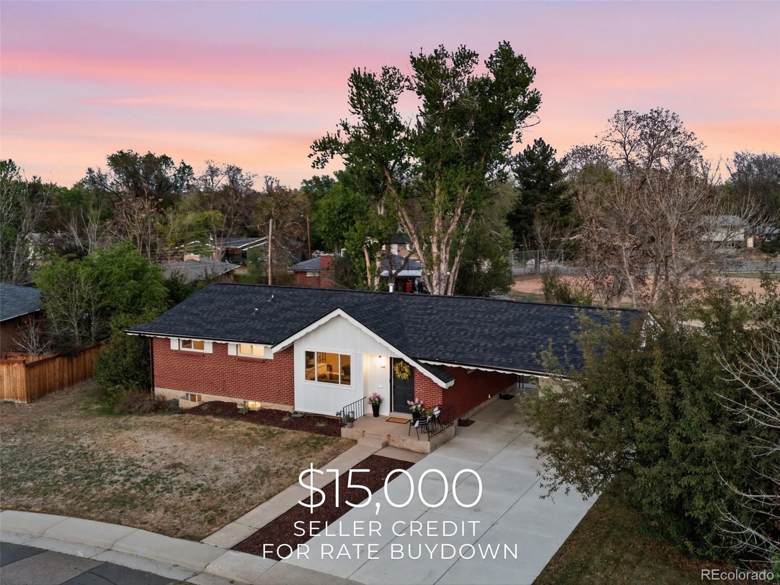 3148 E Maplewood Avenue