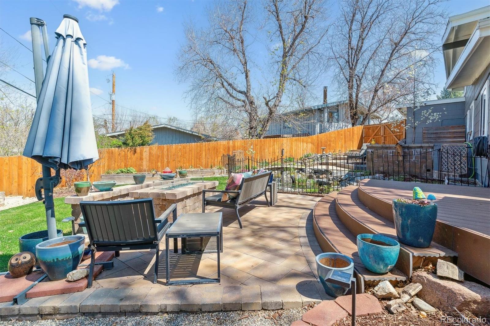 1325 S Ivy Way