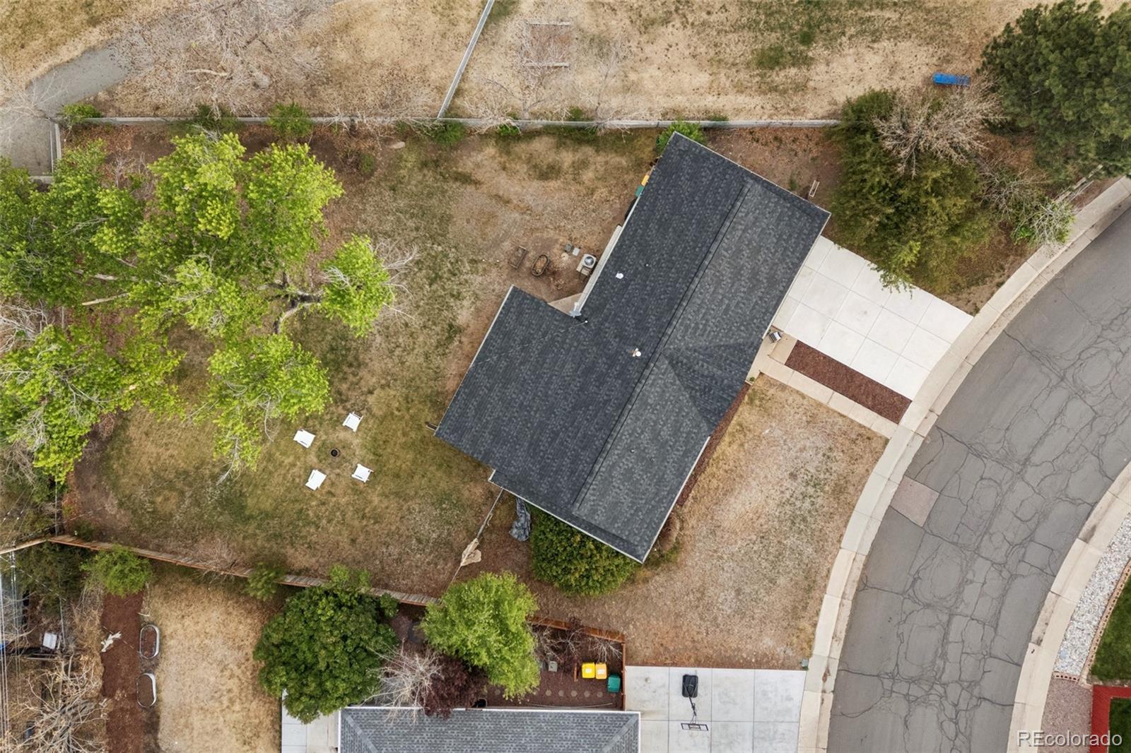 3148 E Maplewood Avenue