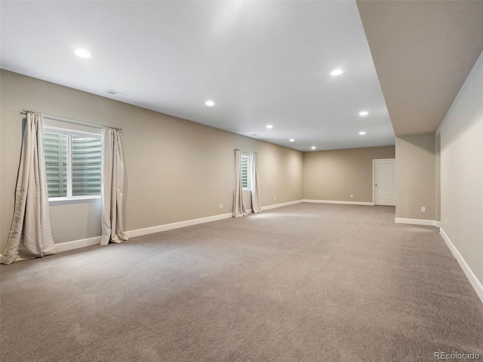 2085 E 150th Place