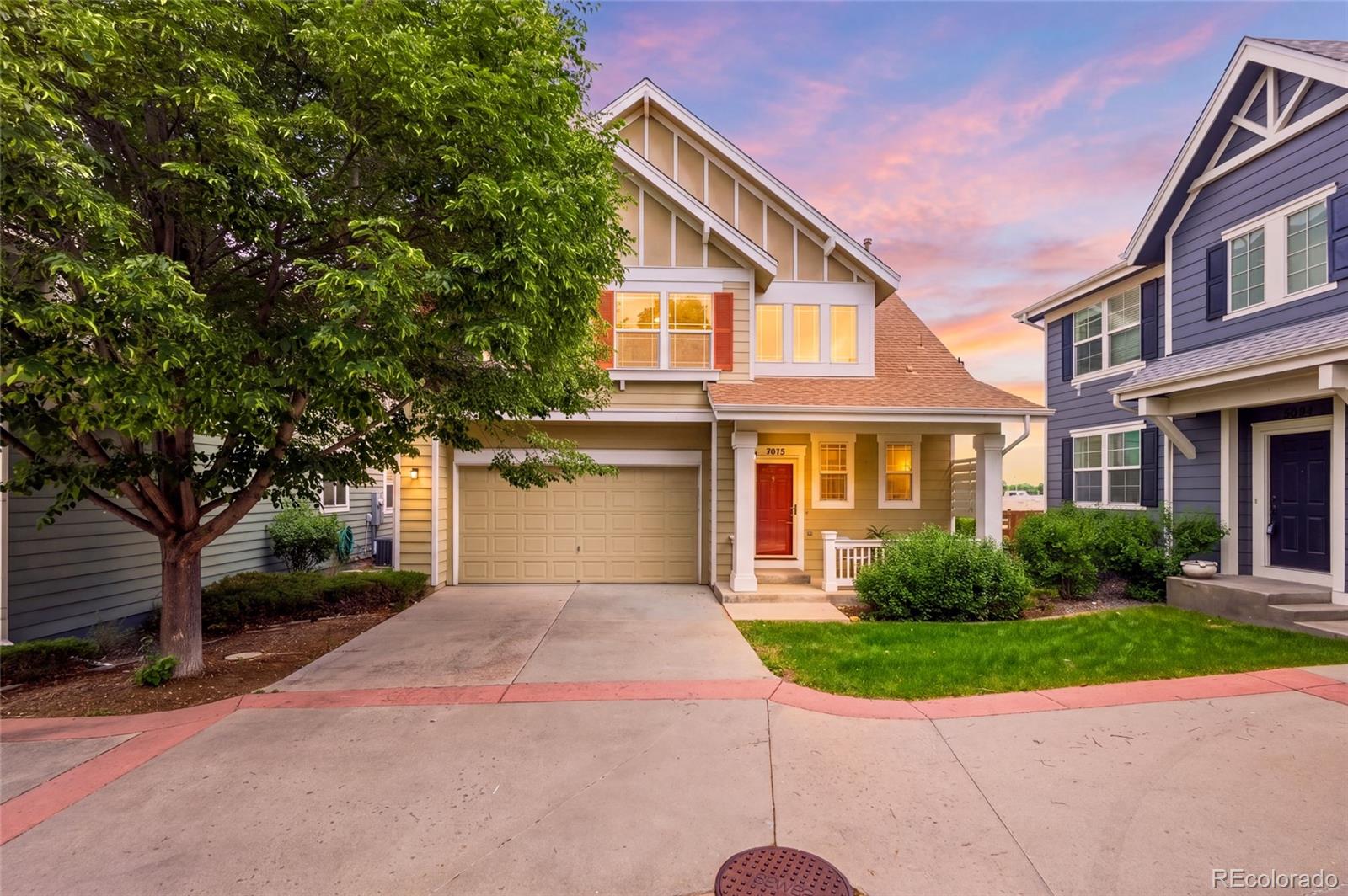 3878 Red Deer Trail