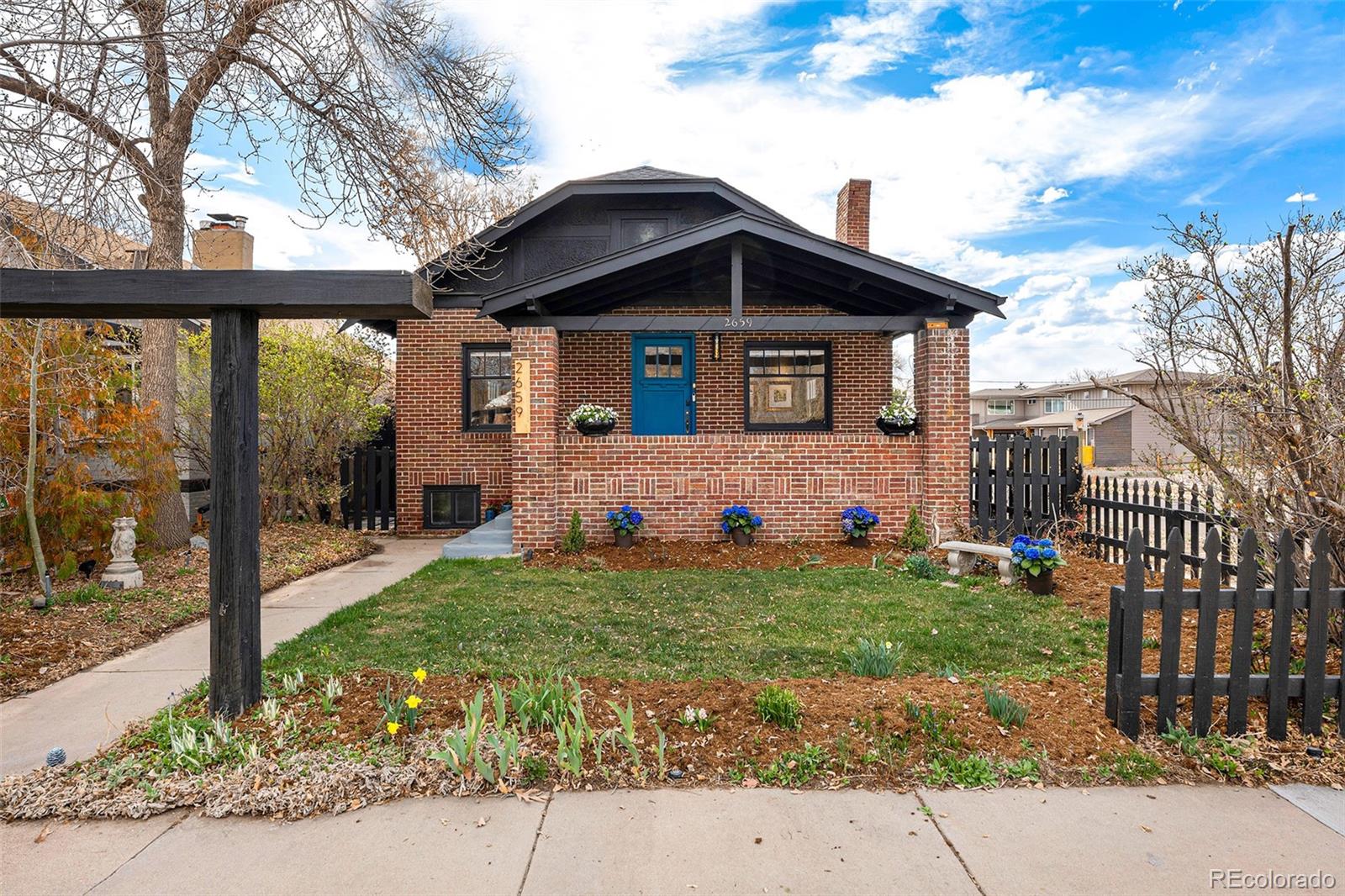 2659 N Elizabeth Street