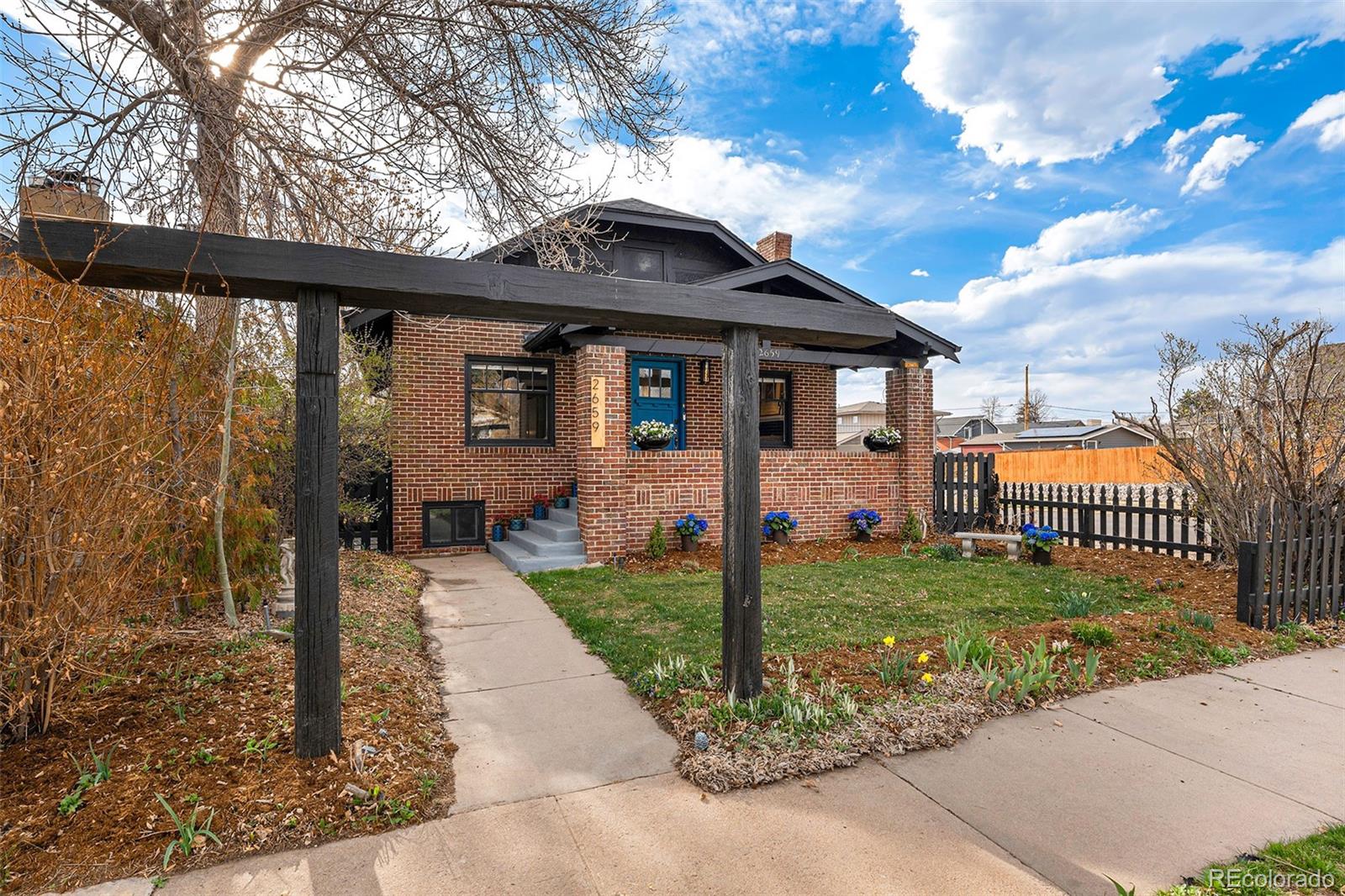 2659 N Elizabeth Street