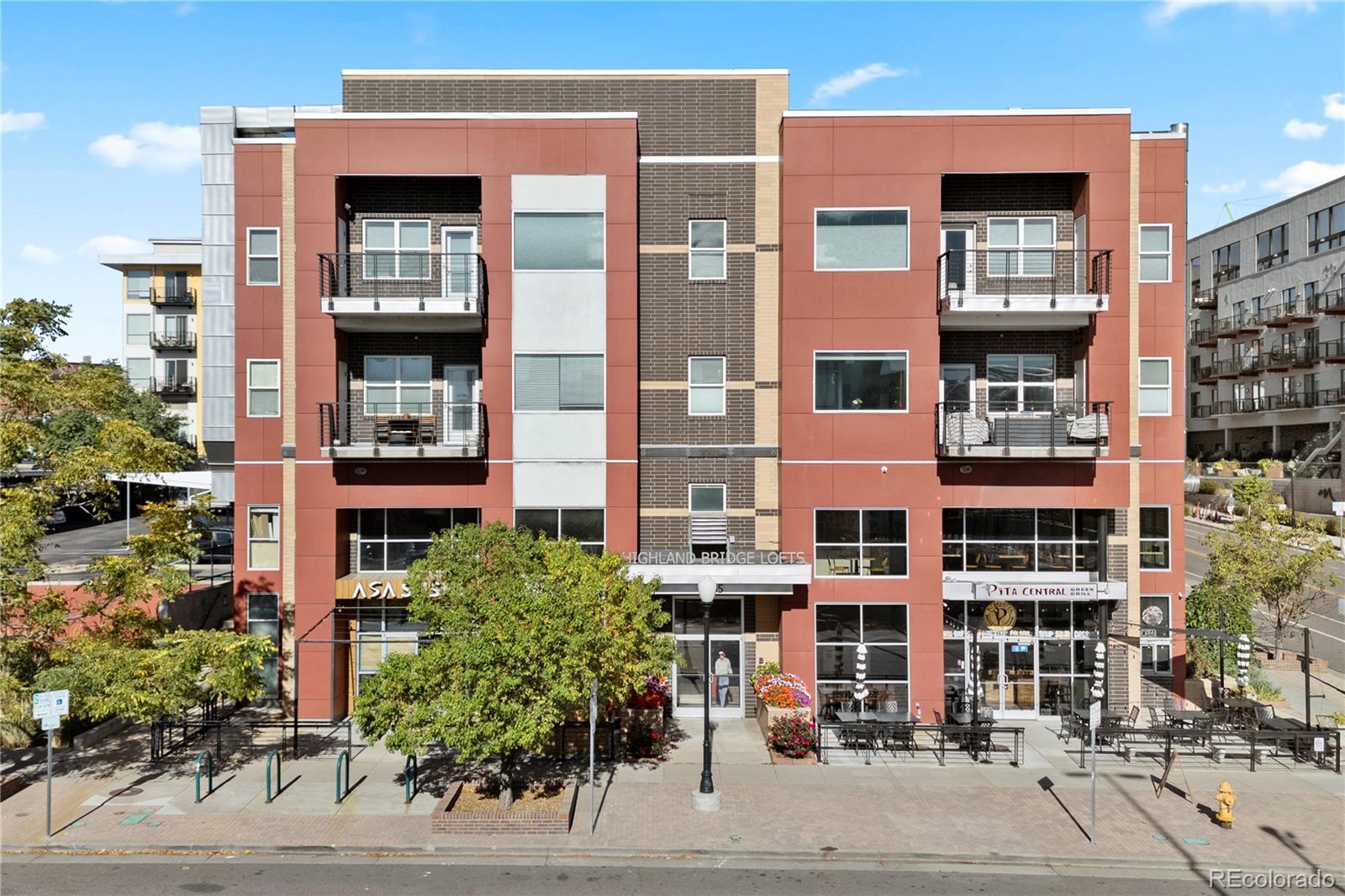 1555 Central Street Unit: 301