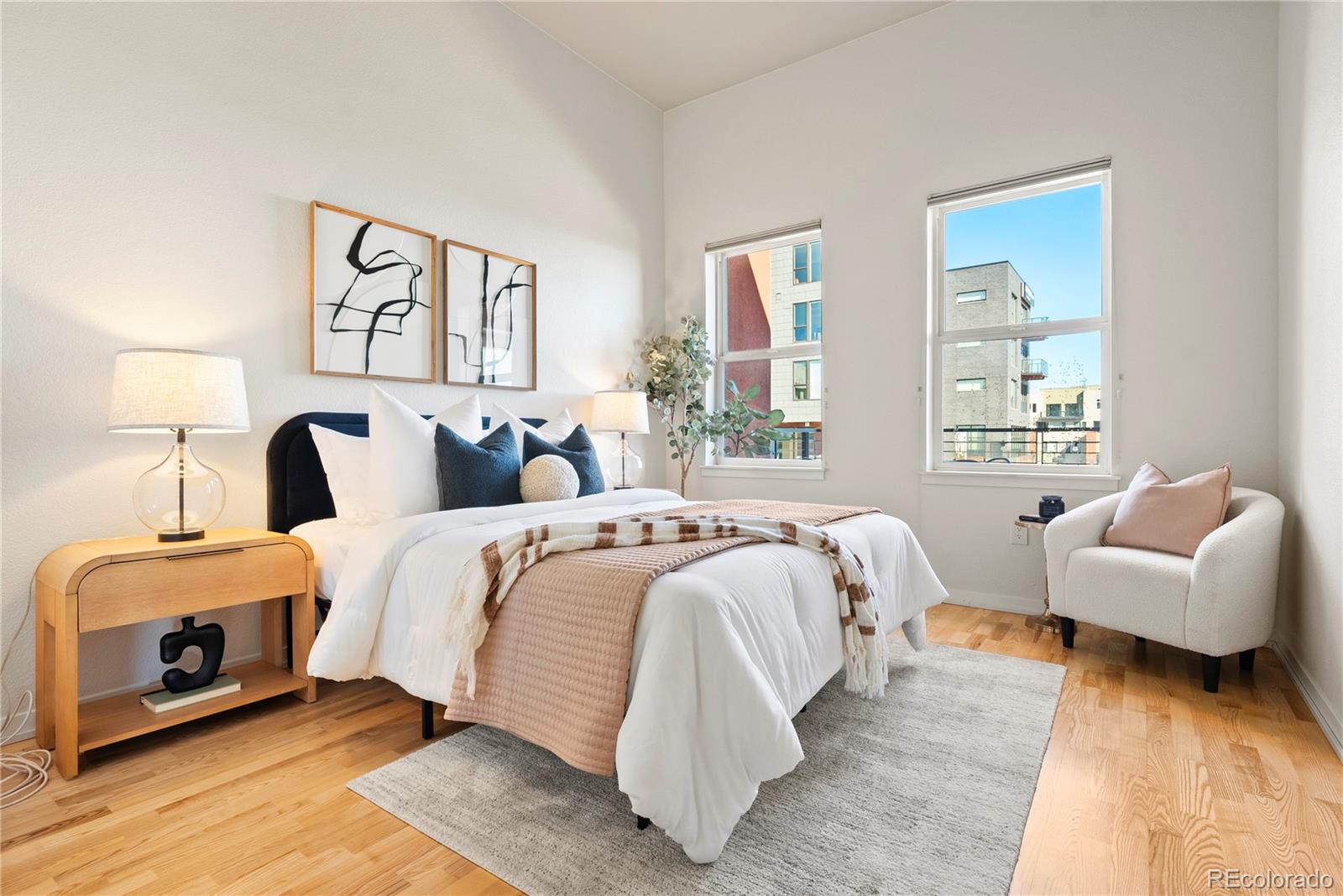 1555 Central Street Unit: 301