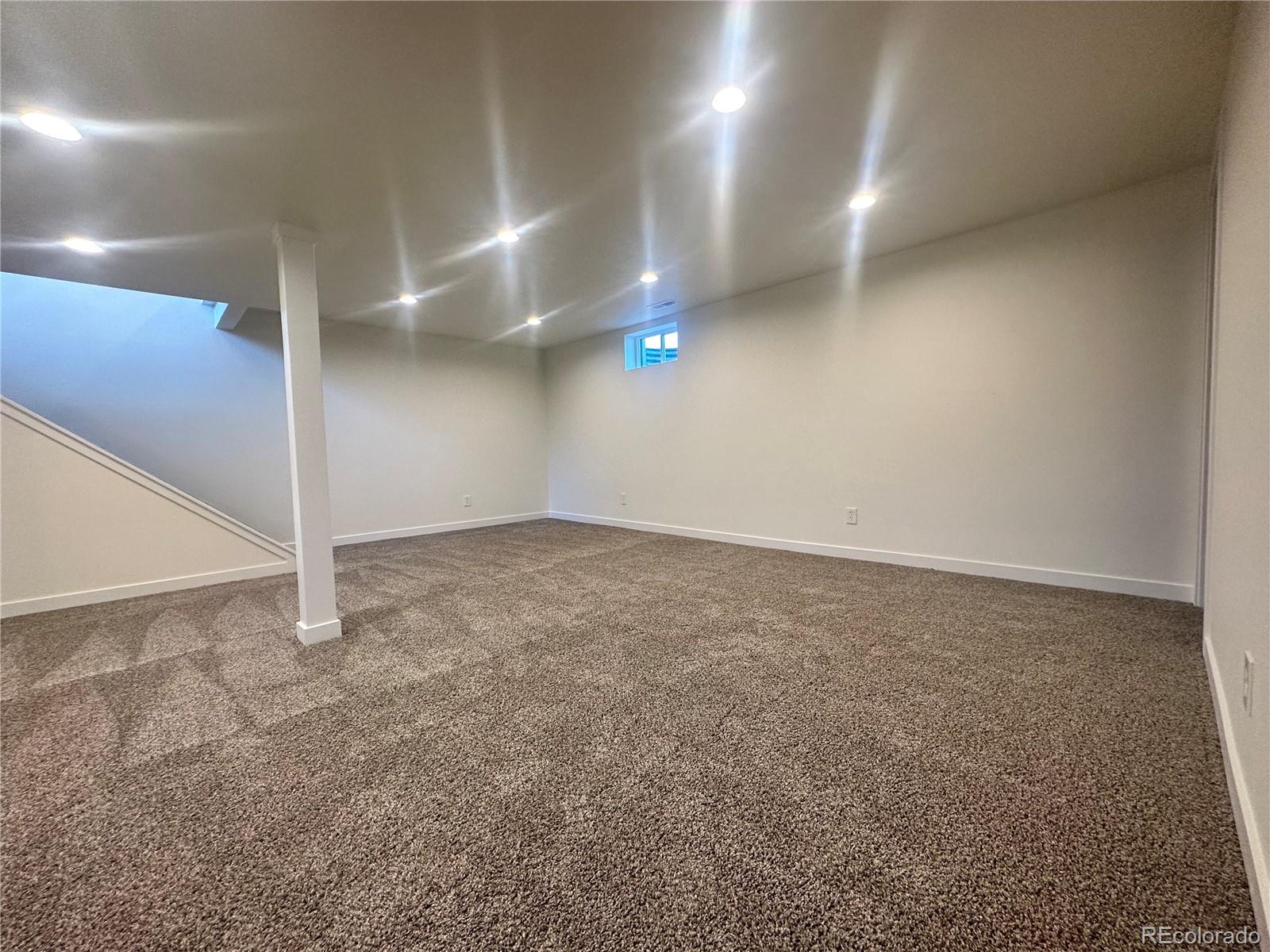 1676 S Yarrow Court