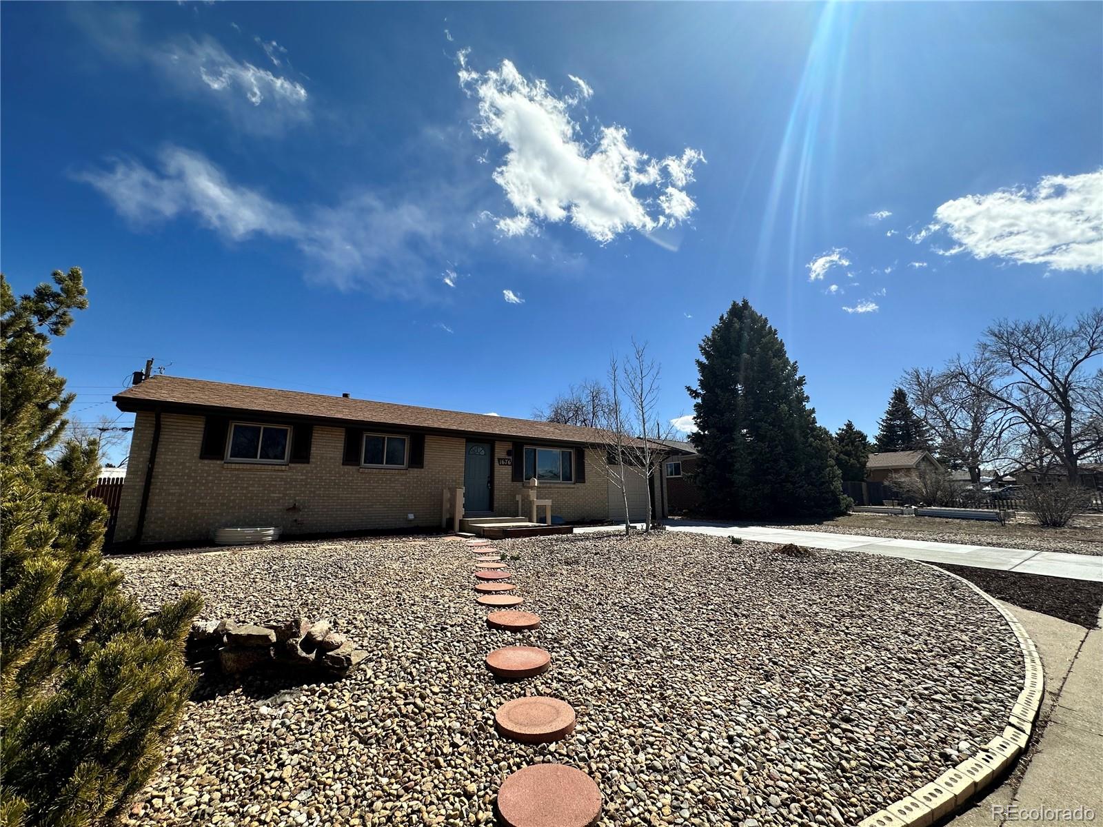 1676 S Yarrow Court
