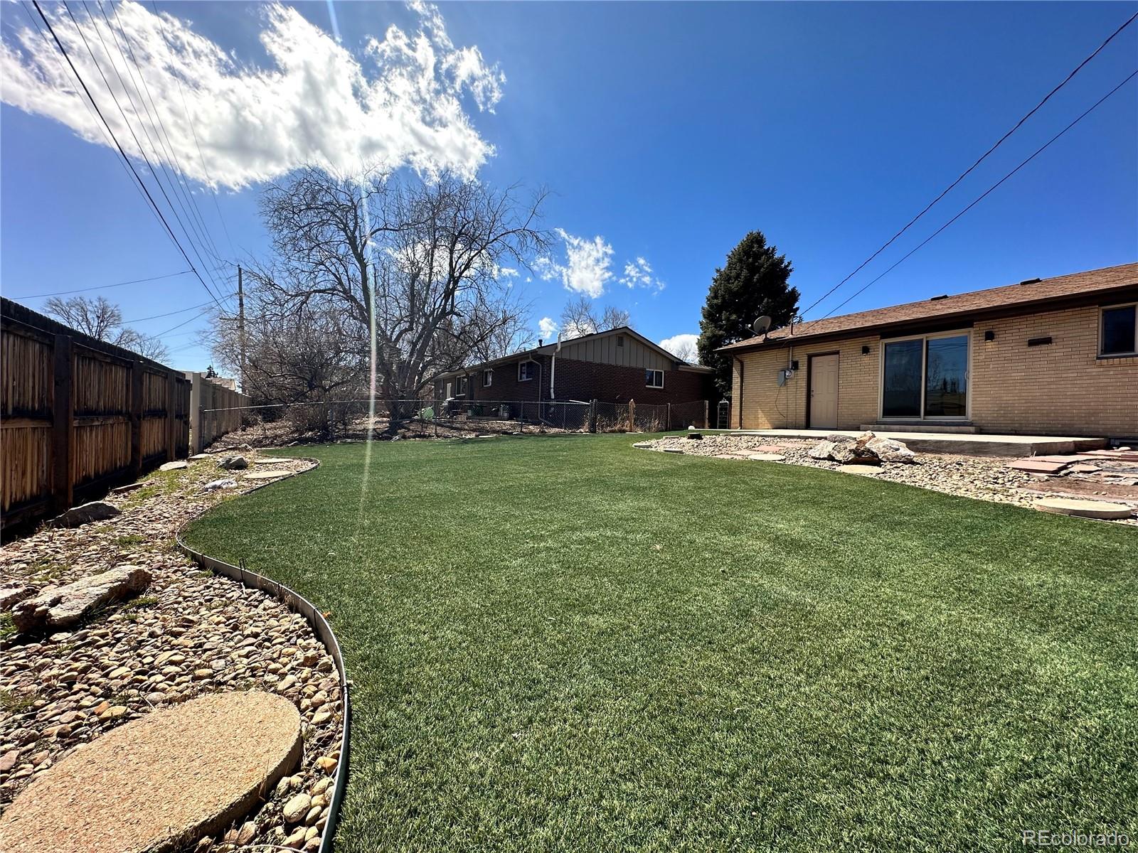 1676 S Yarrow Court