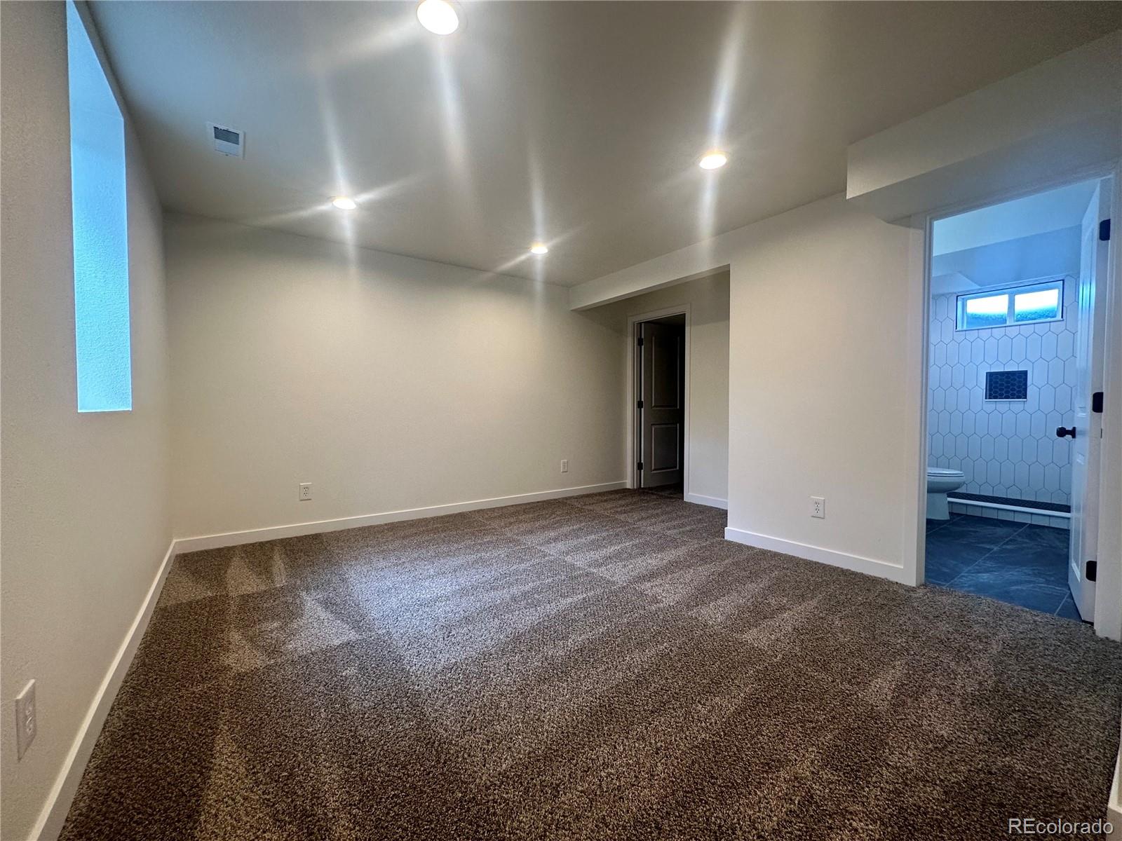 1676 S Yarrow Court