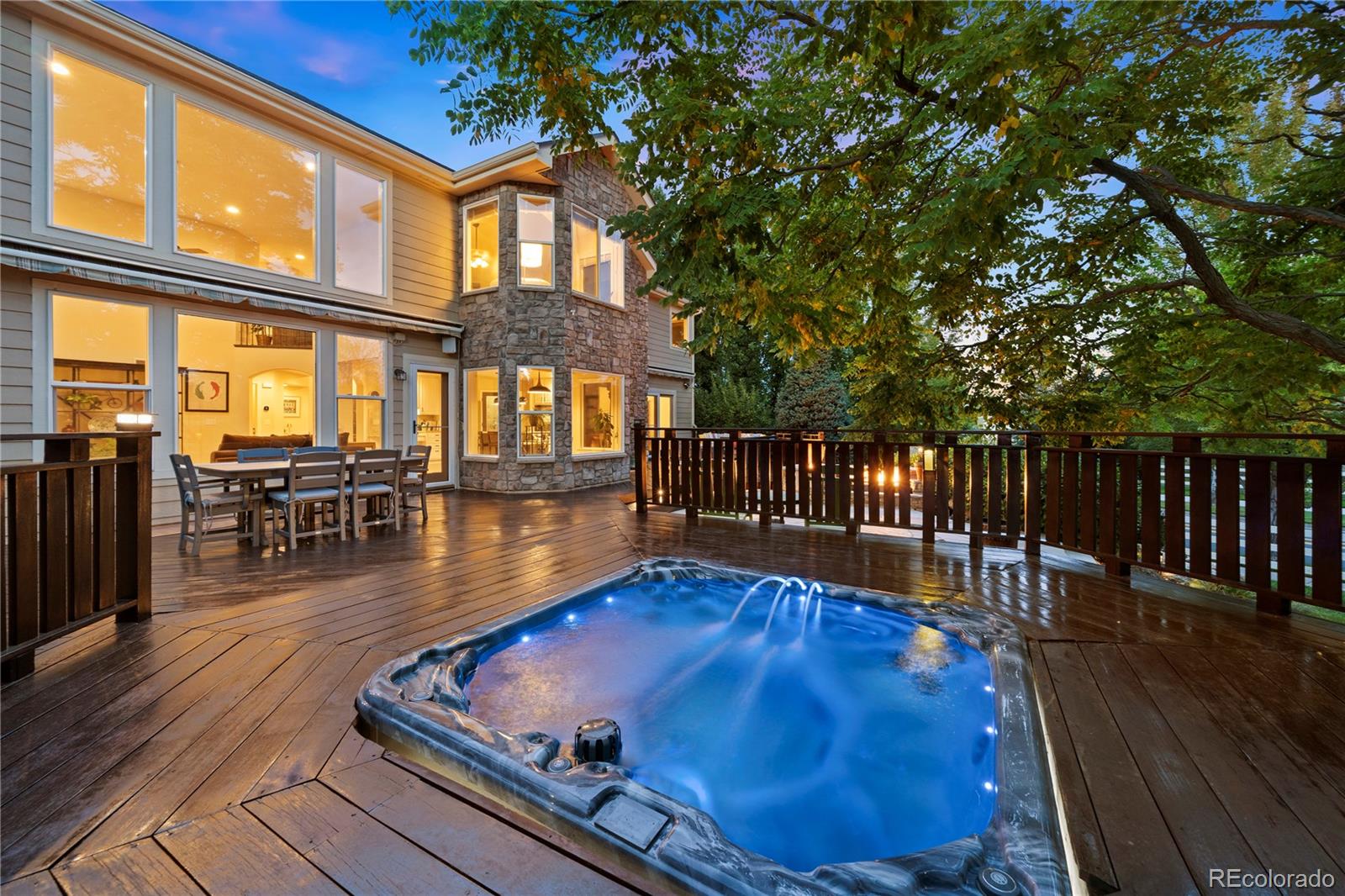 3822 Broadmoor Loop