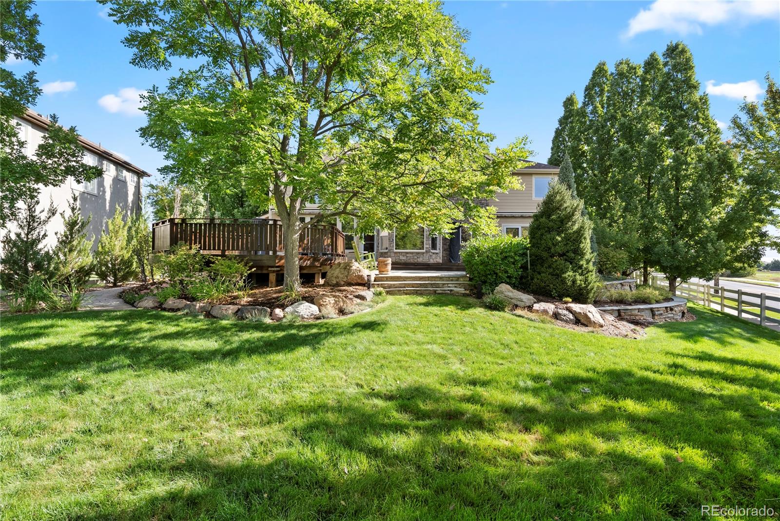 3822 Broadmoor Loop
