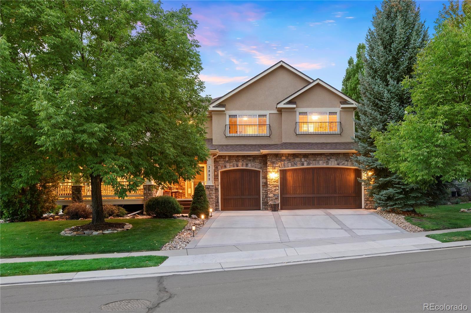 3822 Broadmoor Loop