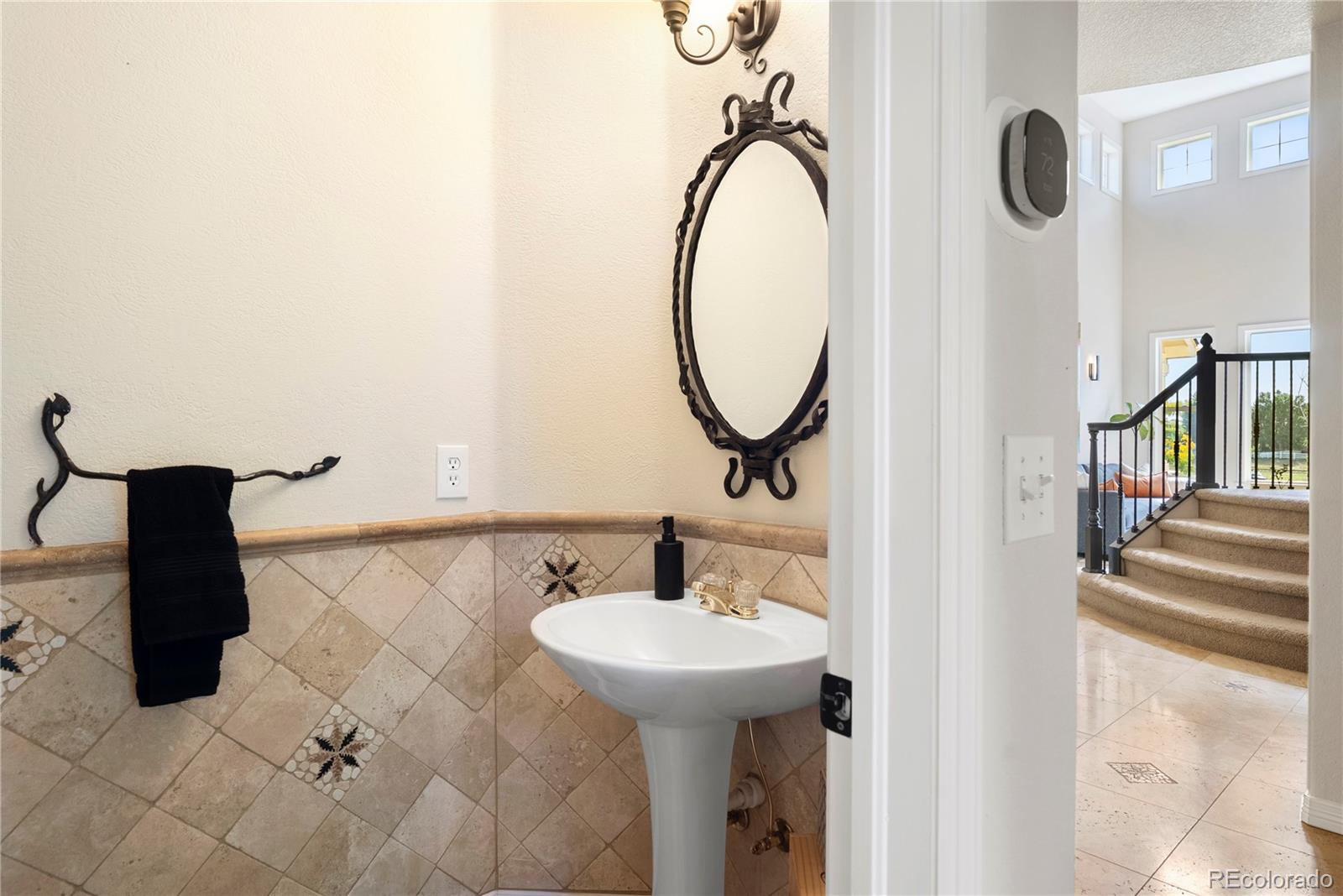 3822 Broadmoor Loop