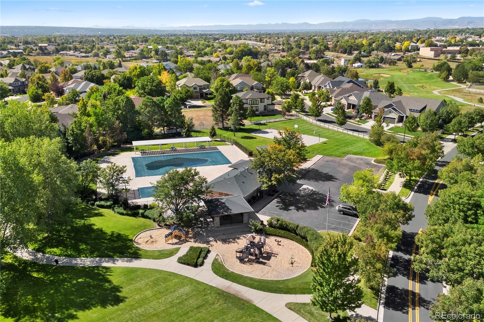 3822 Broadmoor Loop
