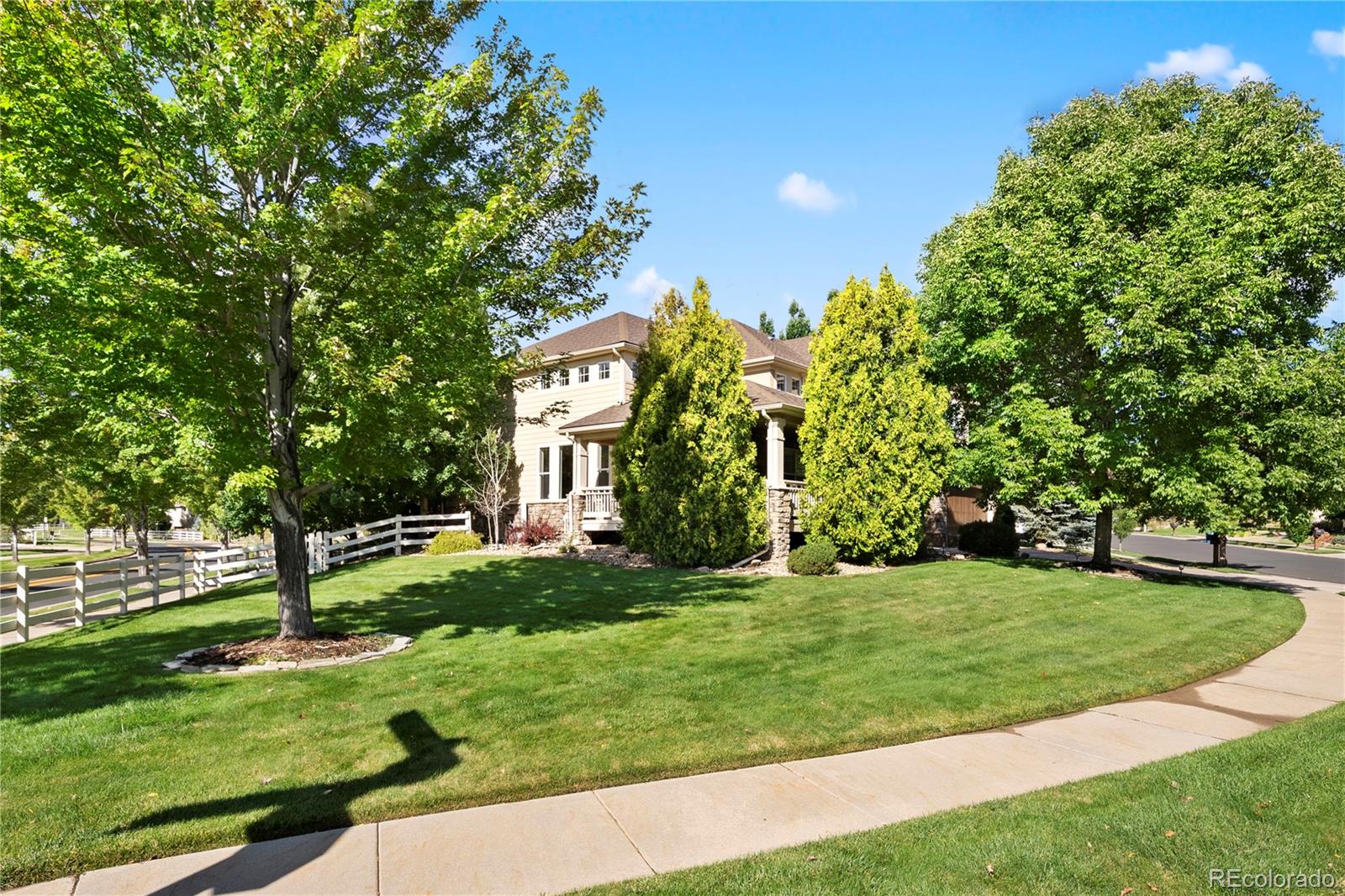 3822 Broadmoor Loop