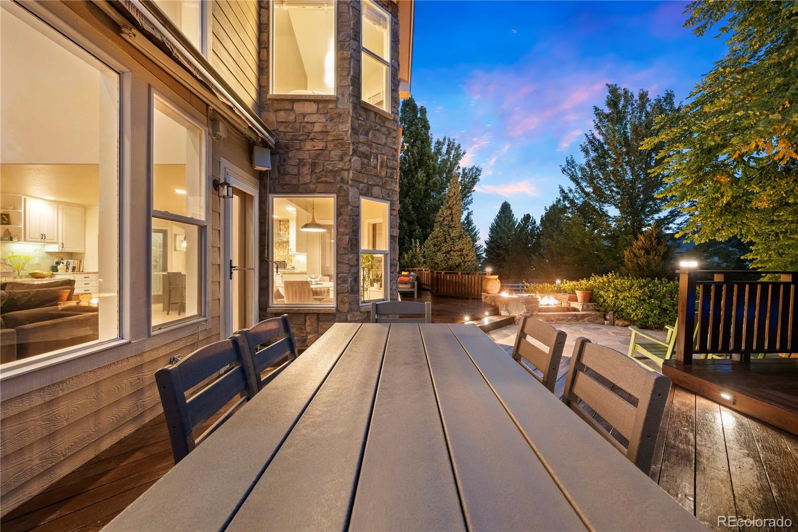 3822 Broadmoor Loop