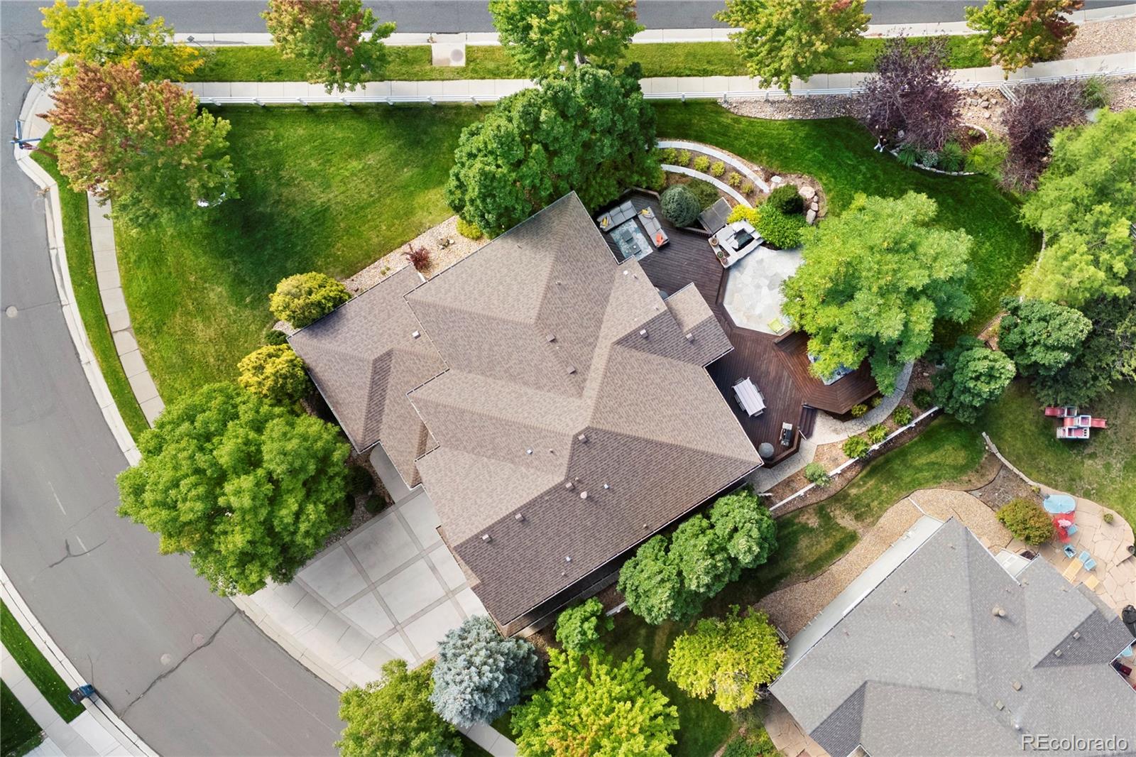 3822 Broadmoor Loop