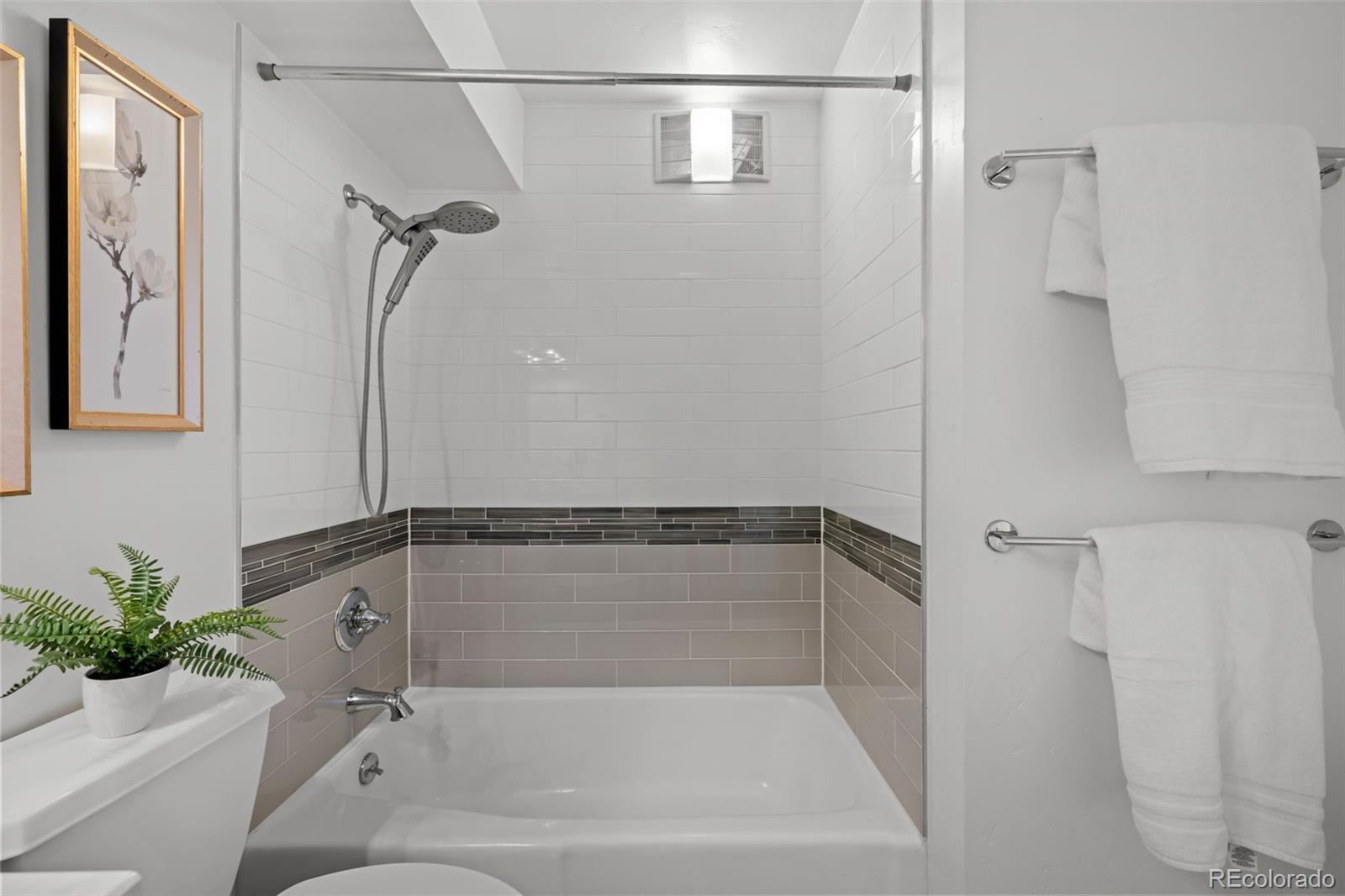 1313 N Williams Street Unit: 1602