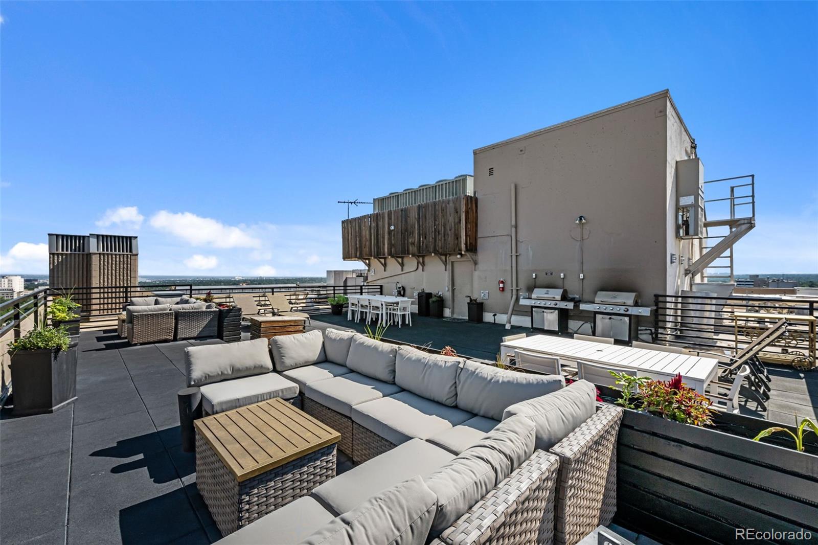 1313 N Williams Street Unit: 1602