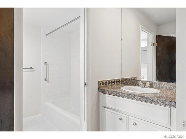 2227 Canyon Boulevard Unit: 354B