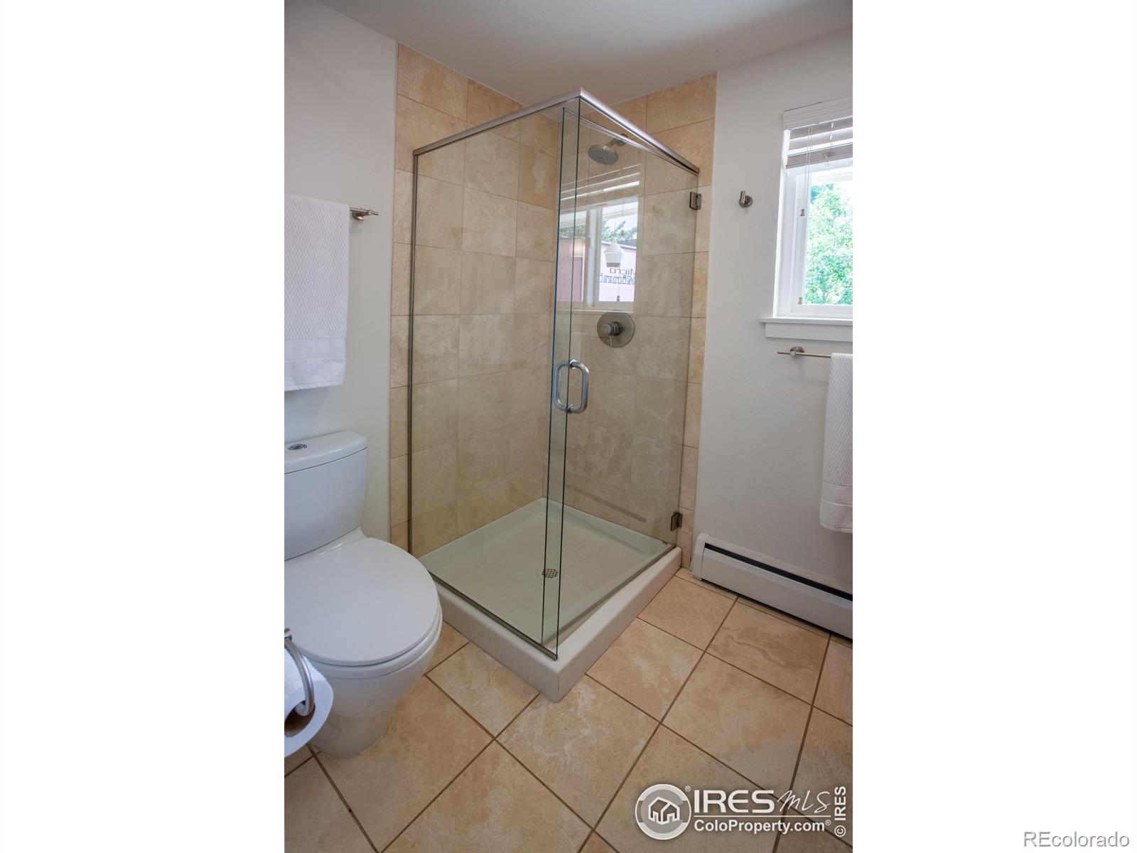 2465 Glenwood Drive