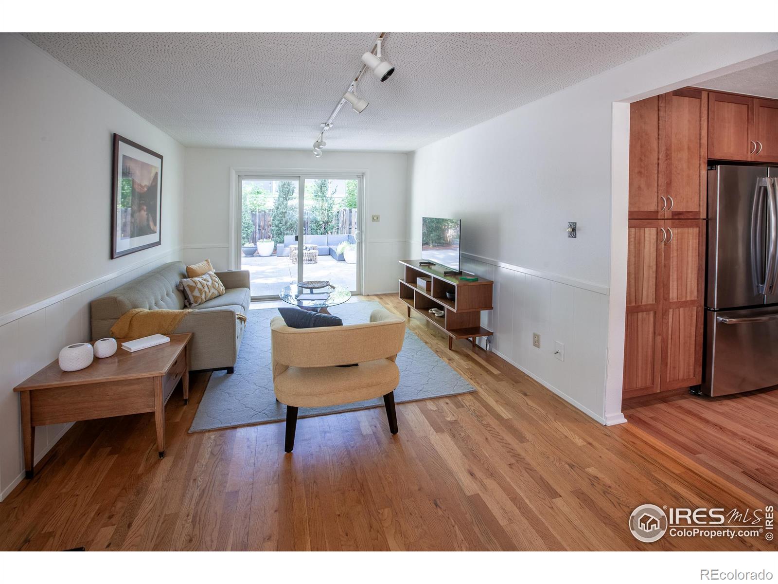 2465 Glenwood Drive