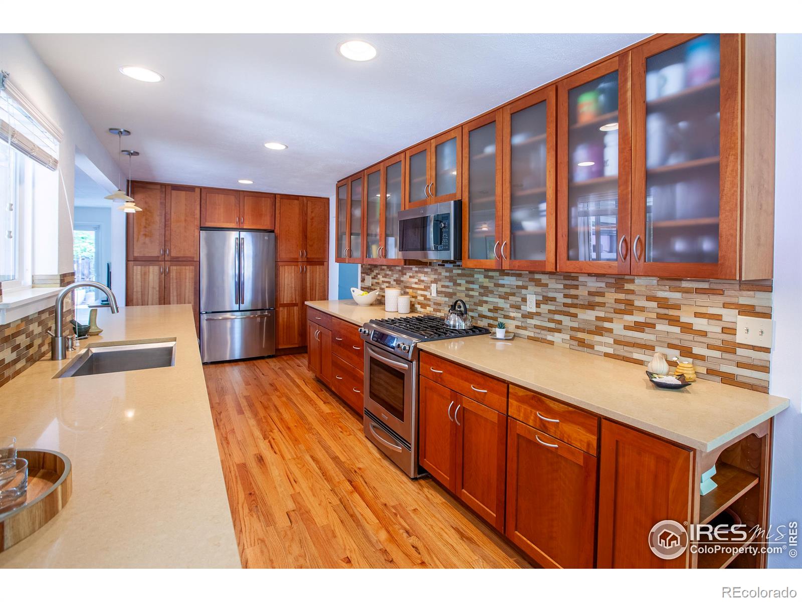 2465 Glenwood Drive