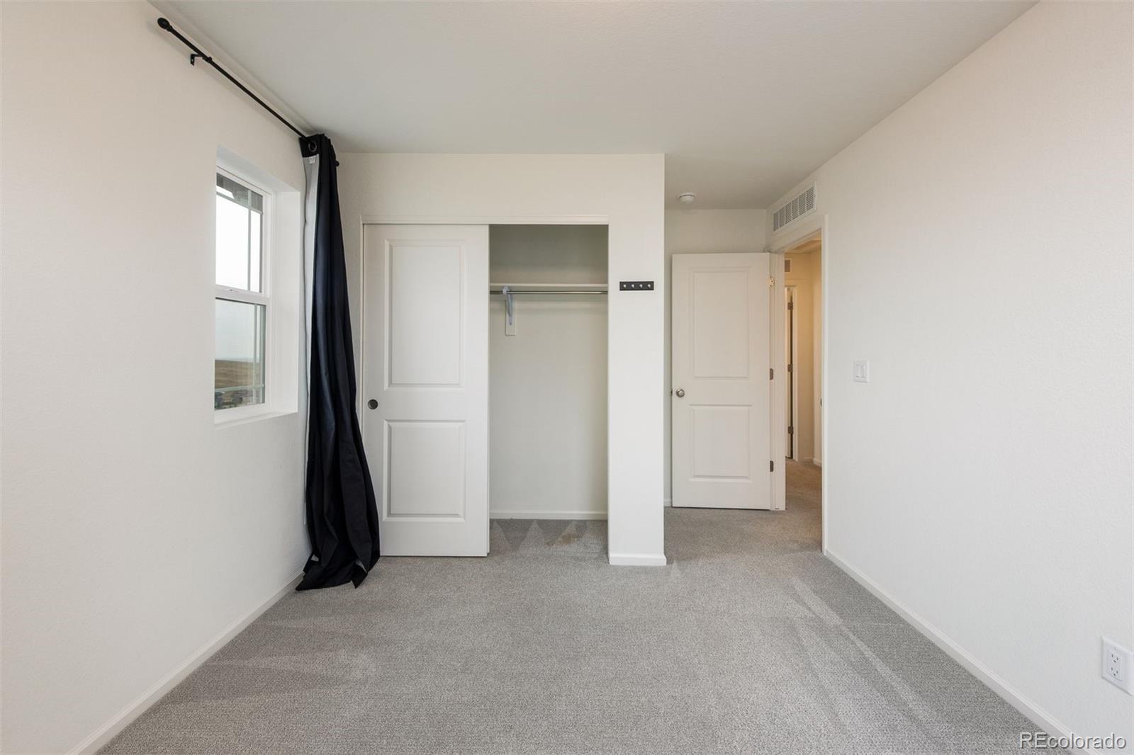 17673 W 93rd Place