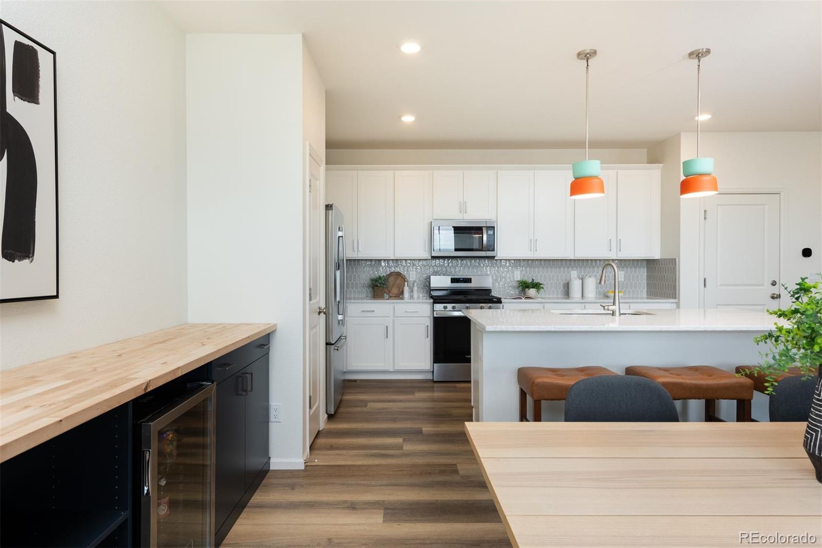 17673 W 93rd Place