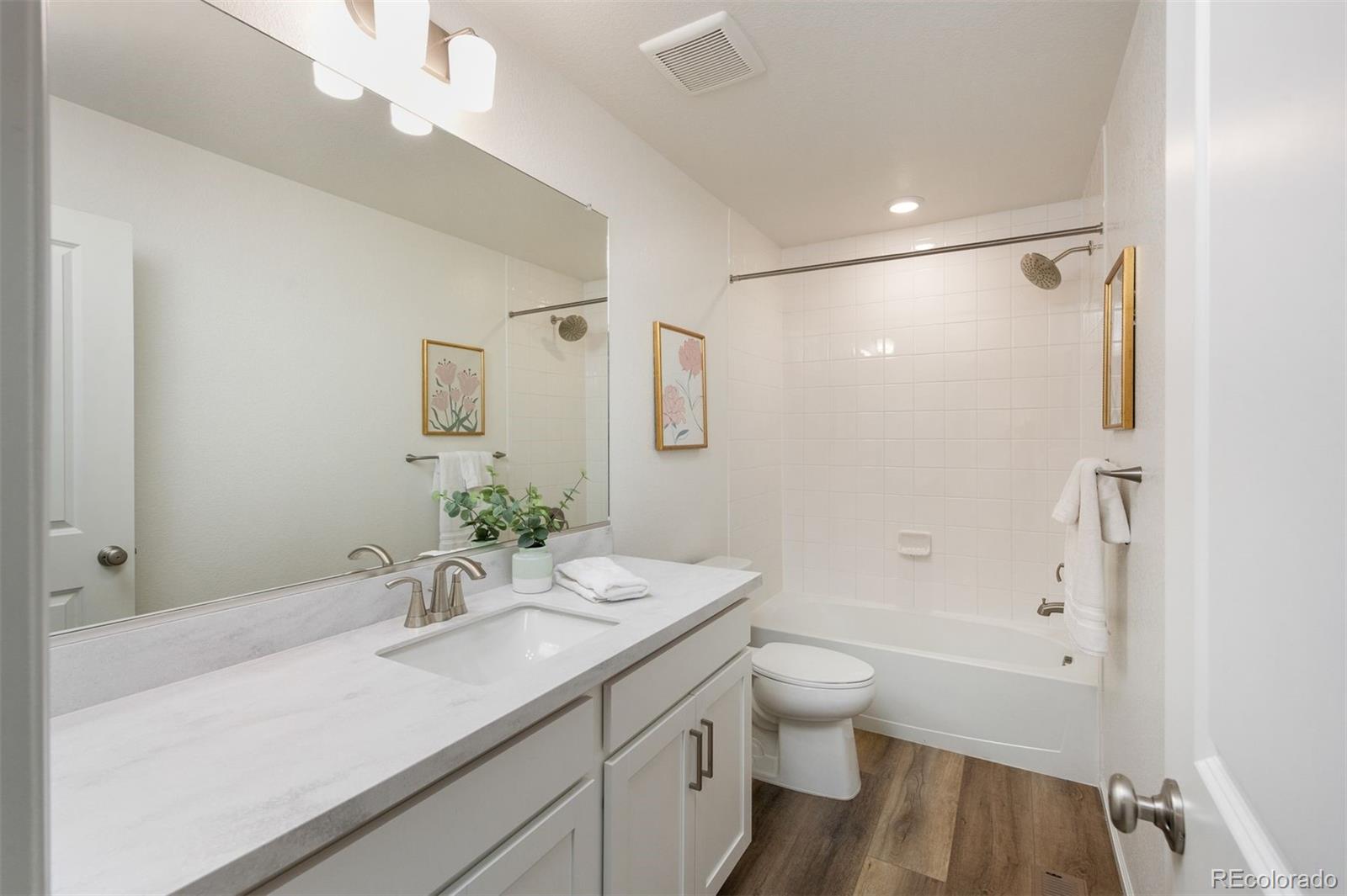 17673 W 93rd Place