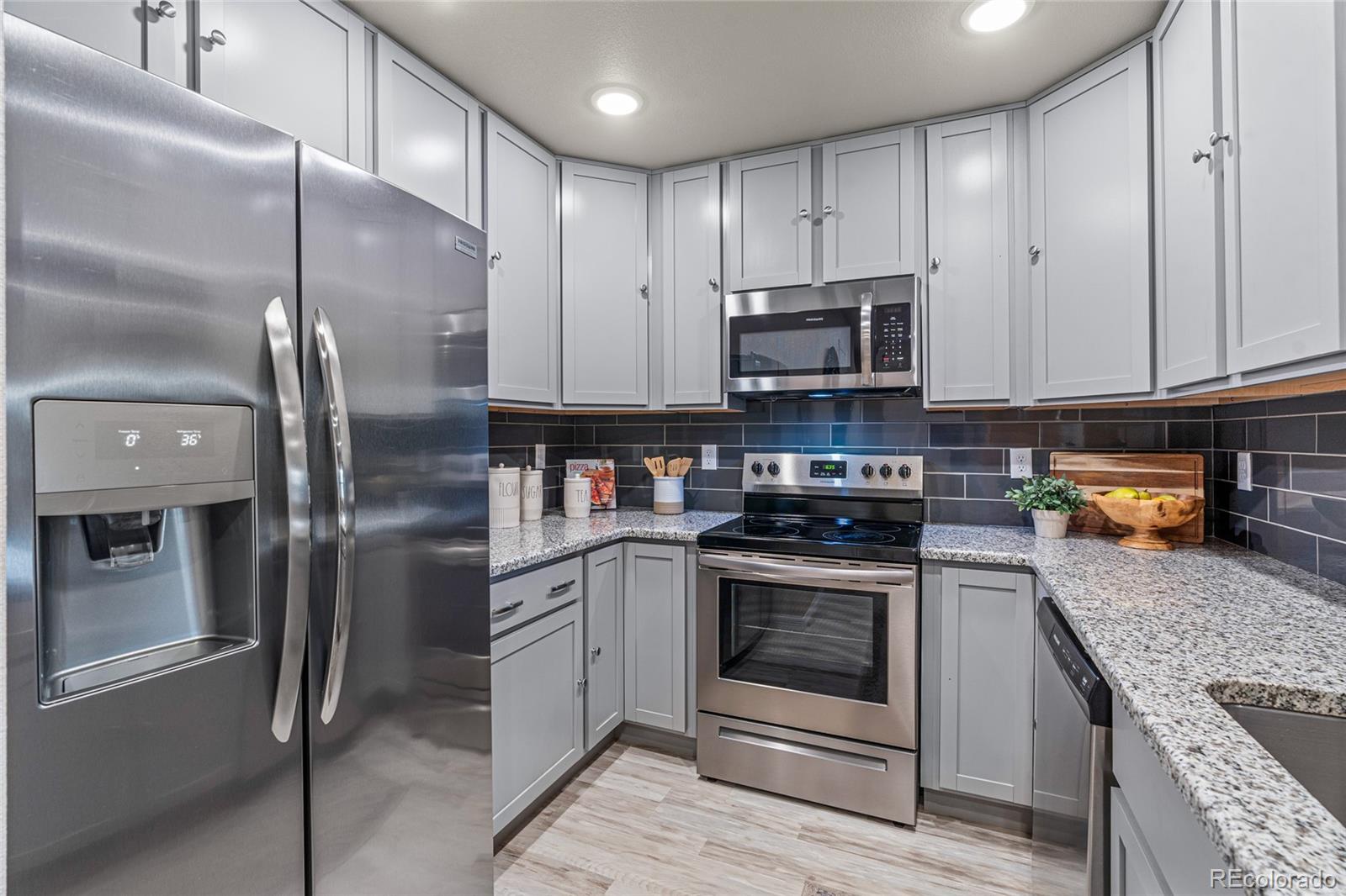 6104 Summit Peak Court Unit: 104