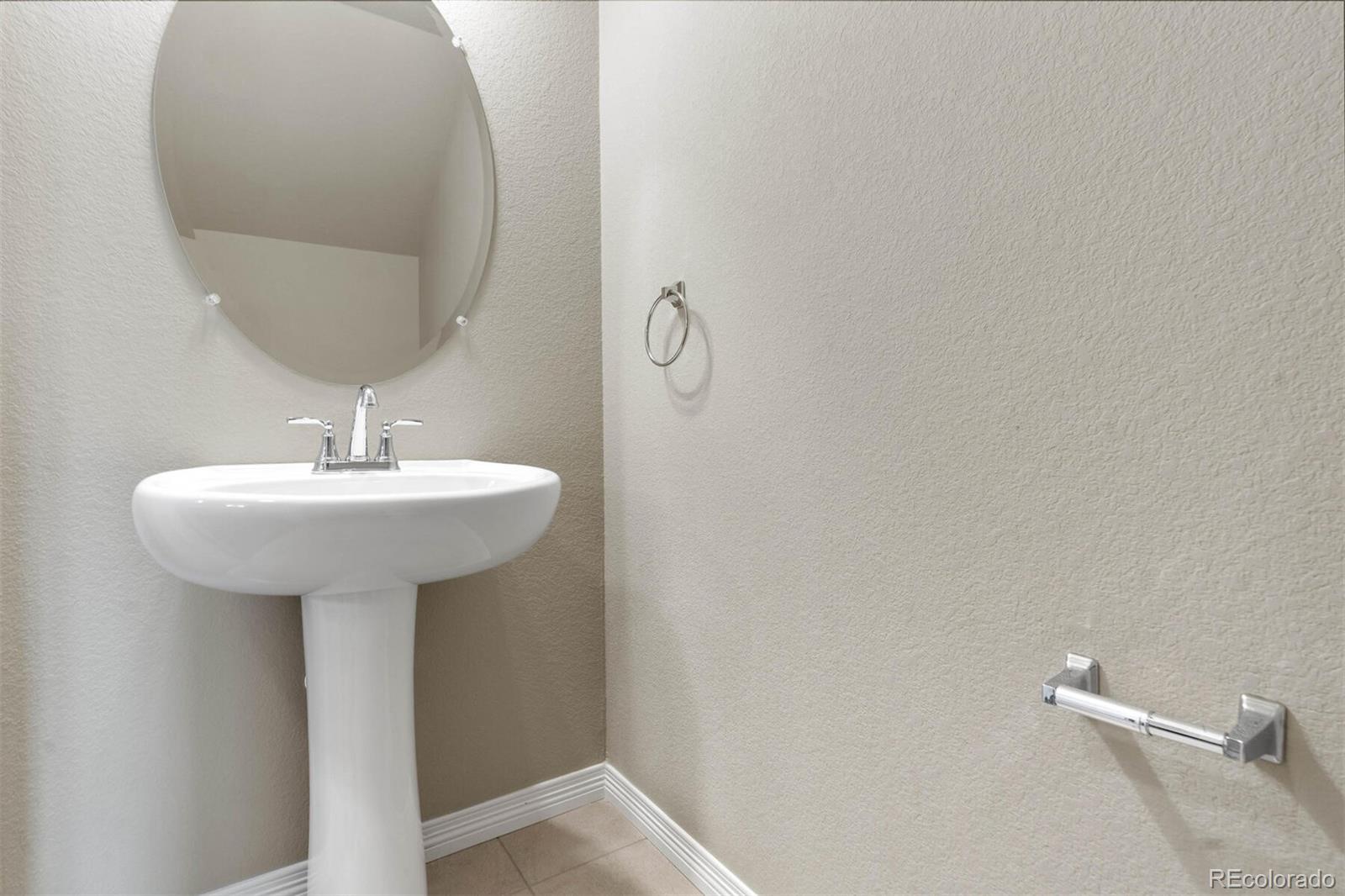 1686 Grand Avenue Unit: 3