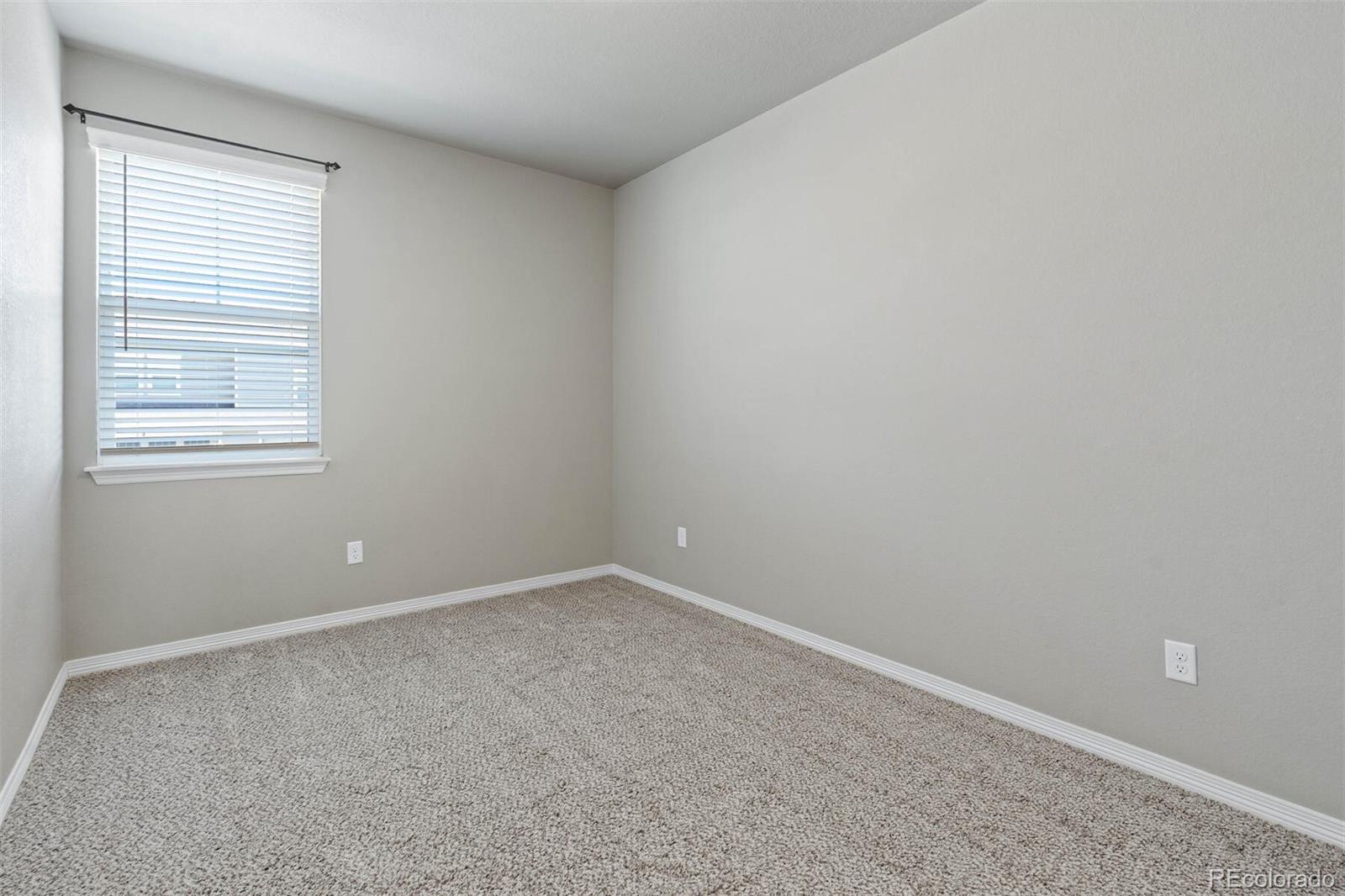 1686 Grand Avenue Unit: 3