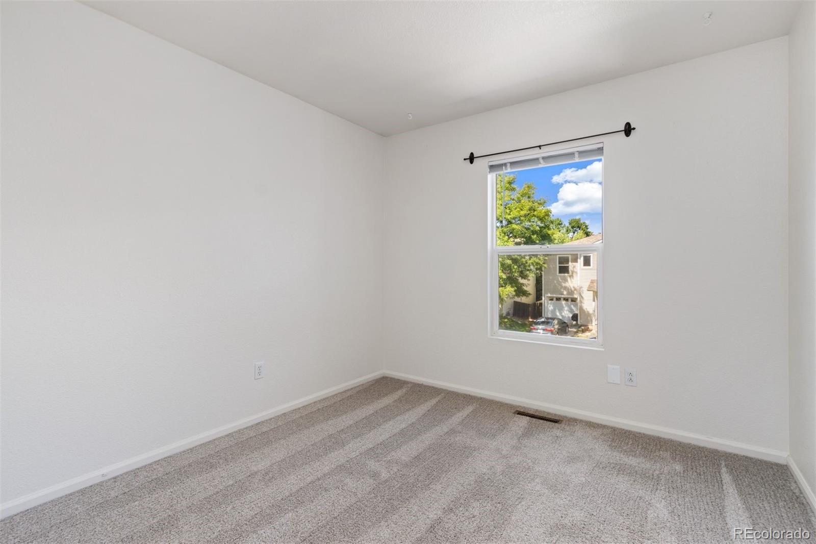 3308 Warren Farm Drive