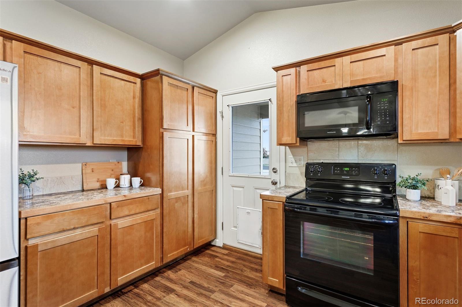3512 Willow Drive